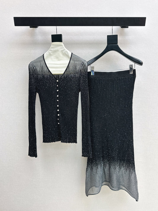 26SS NEW Hot diamond V-neck slim-fitting sweater + high-waisted skirt suit