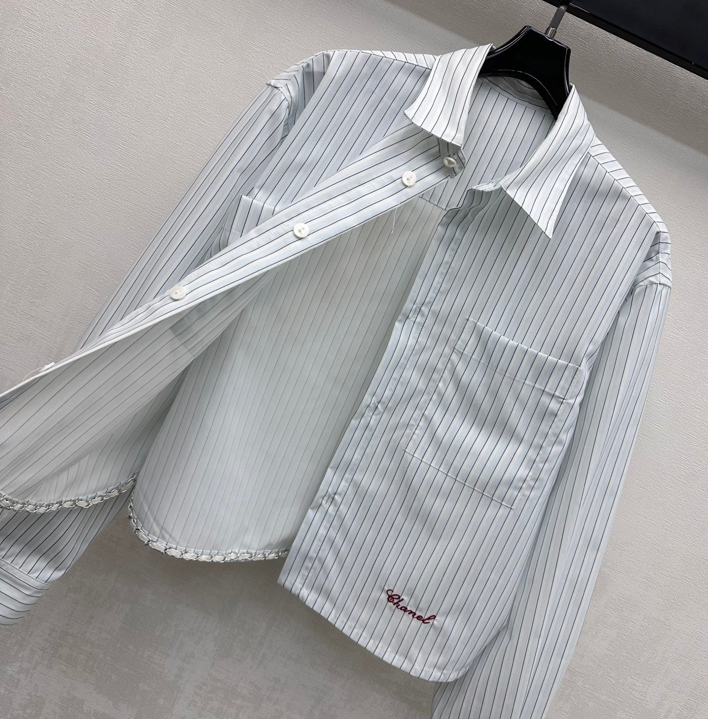 26SS NEUES gestreiftes Hemd mit Revers