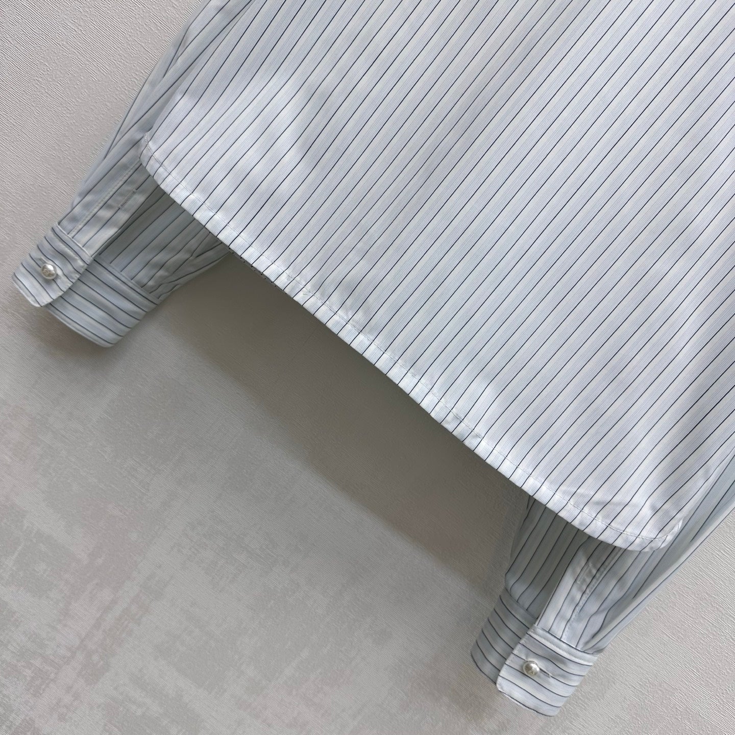 26SS NEUES gestreiftes Hemd mit Revers