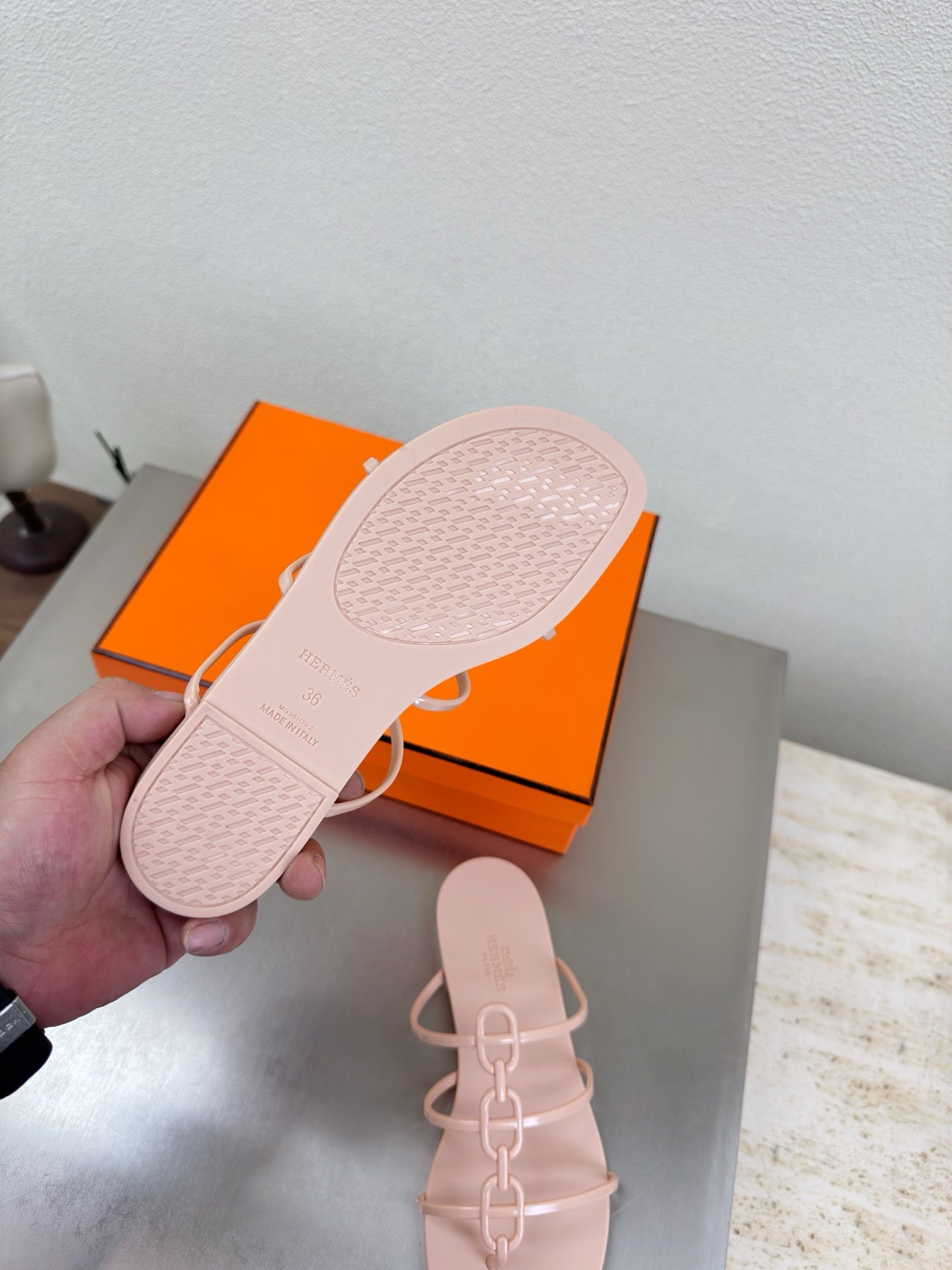 26SS NEU Einfache sexy Pantoletten