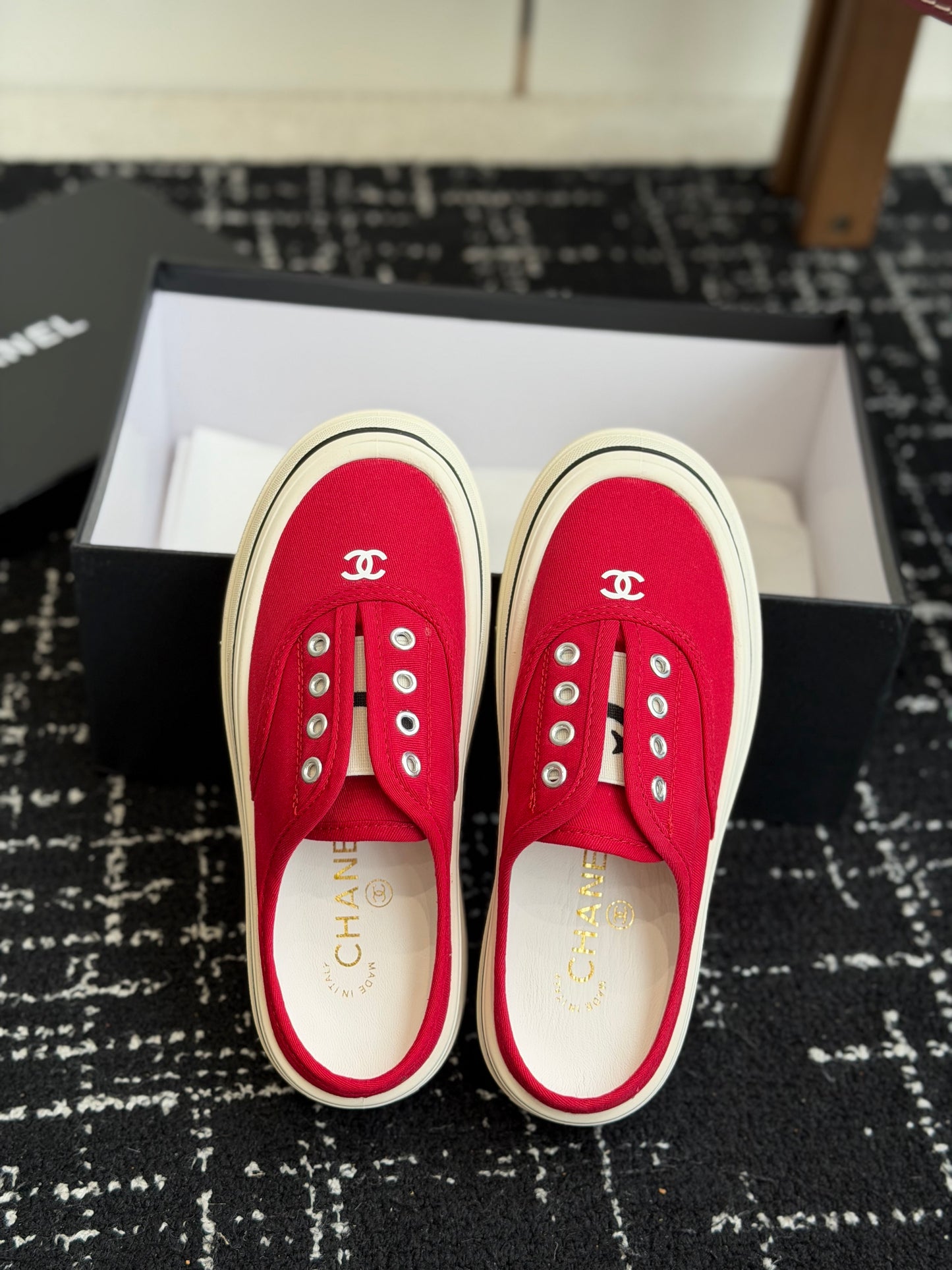 26SS NEUE Segeltuchschuhe in Biskuit