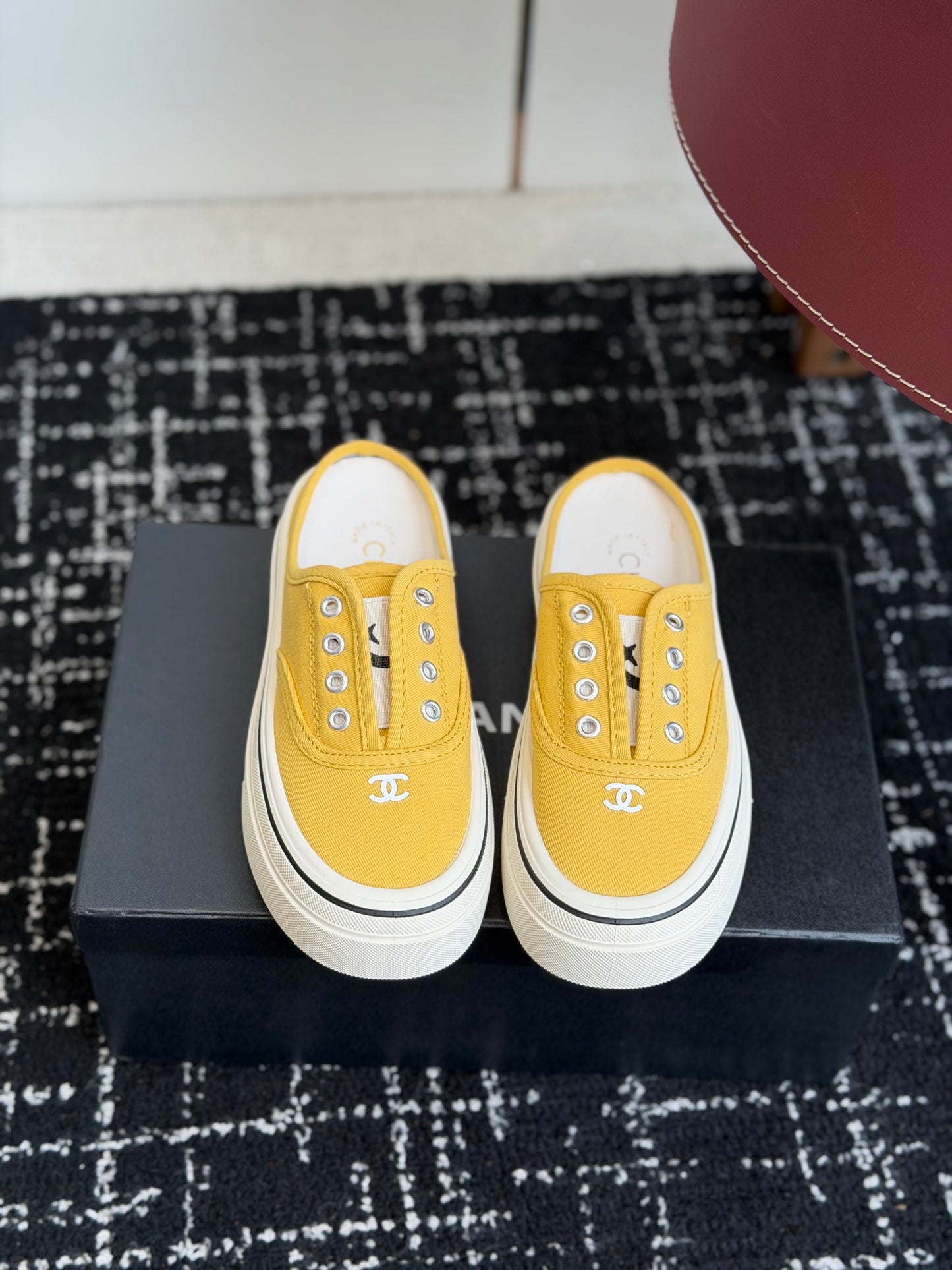 26SS NEUE Segeltuchschuhe in Biskuit