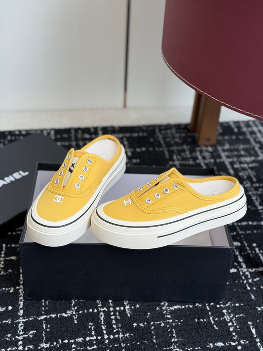 26SS NEW biscuit canvas shoes
