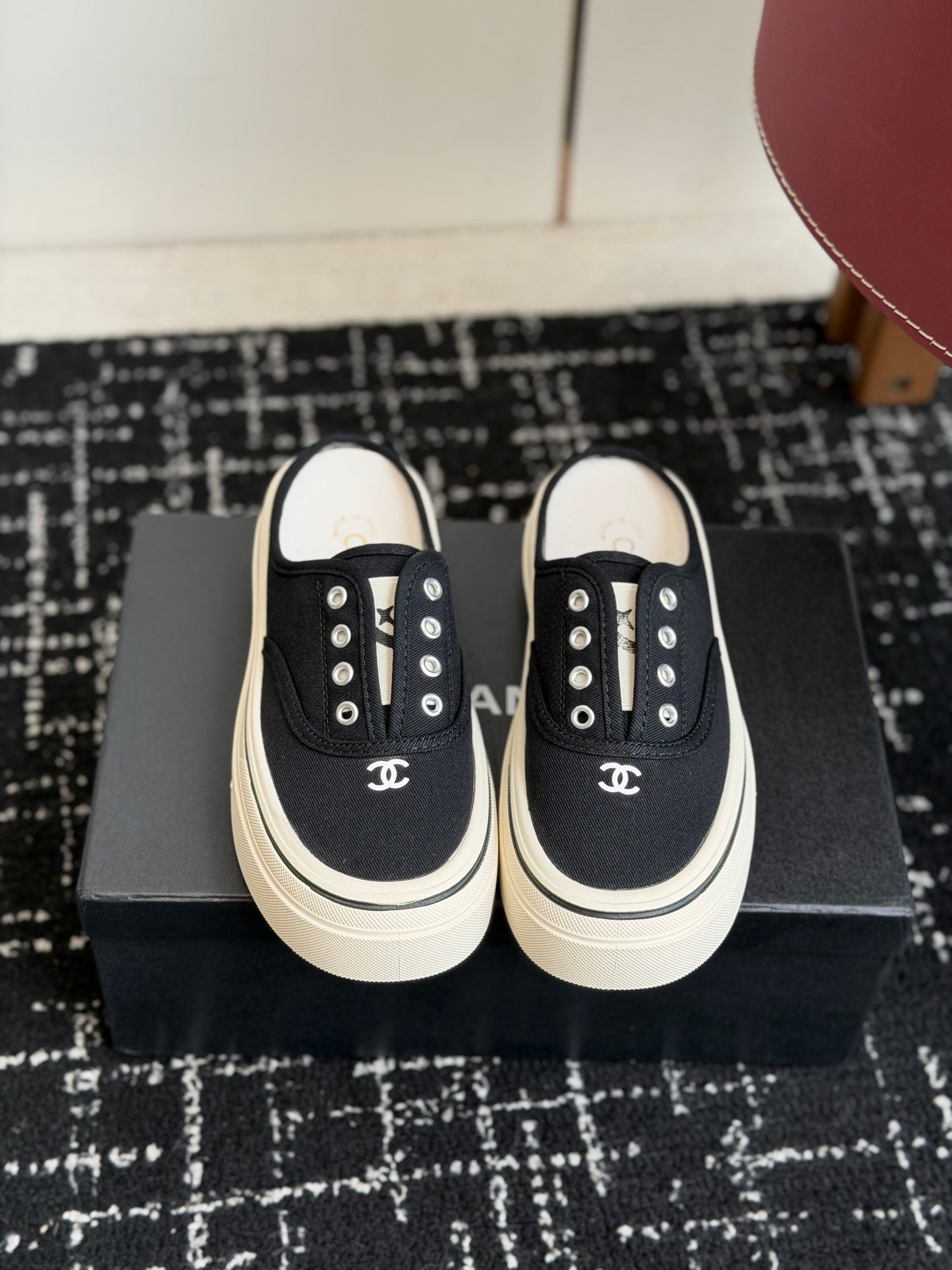 26SS NEUE Segeltuchschuhe in Biskuit