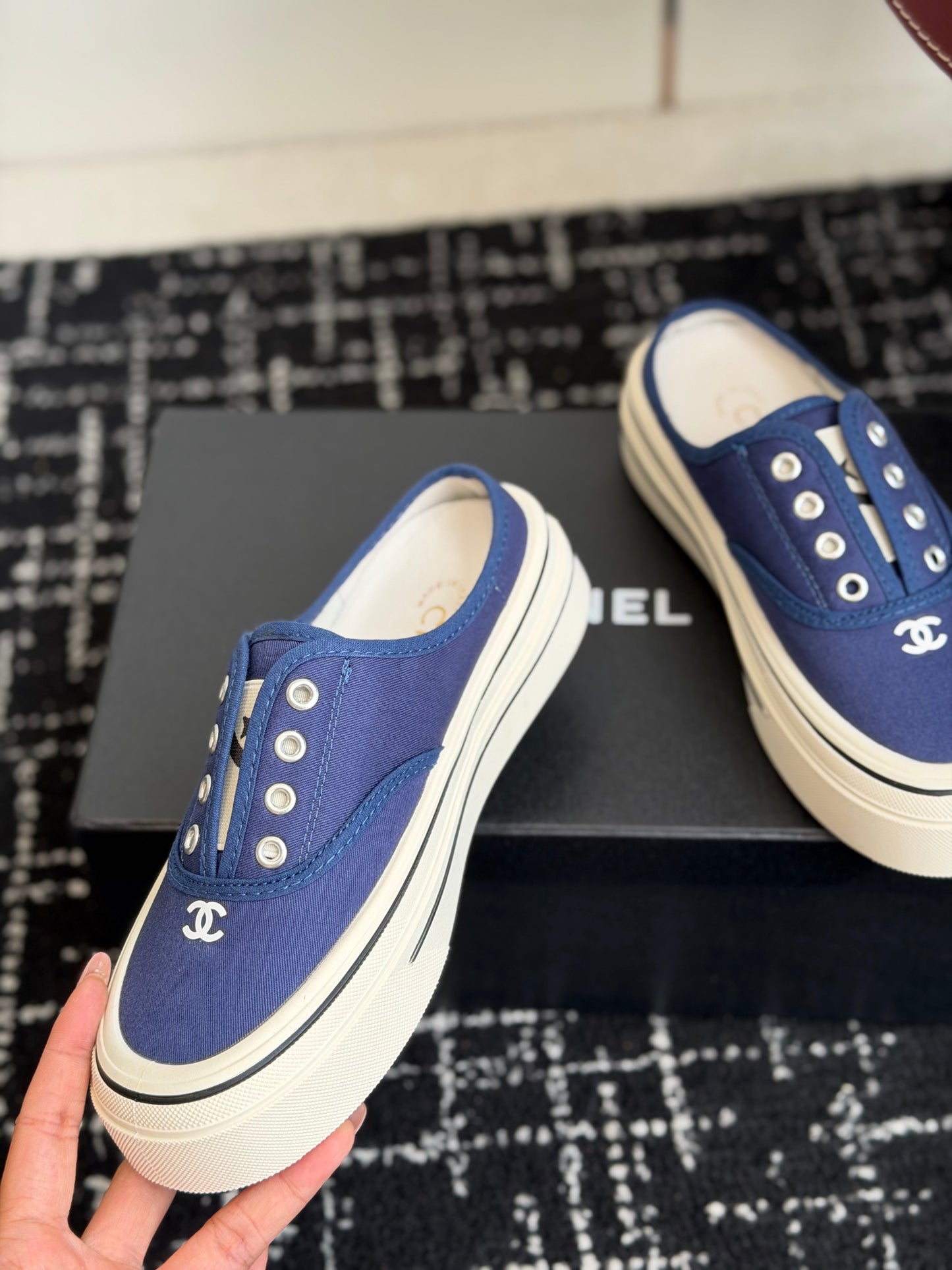 26SS NEUE Segeltuchschuhe in Biskuit