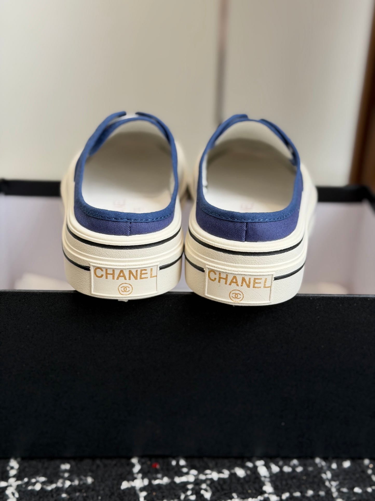 26SS NEUE Segeltuchschuhe in Biskuit