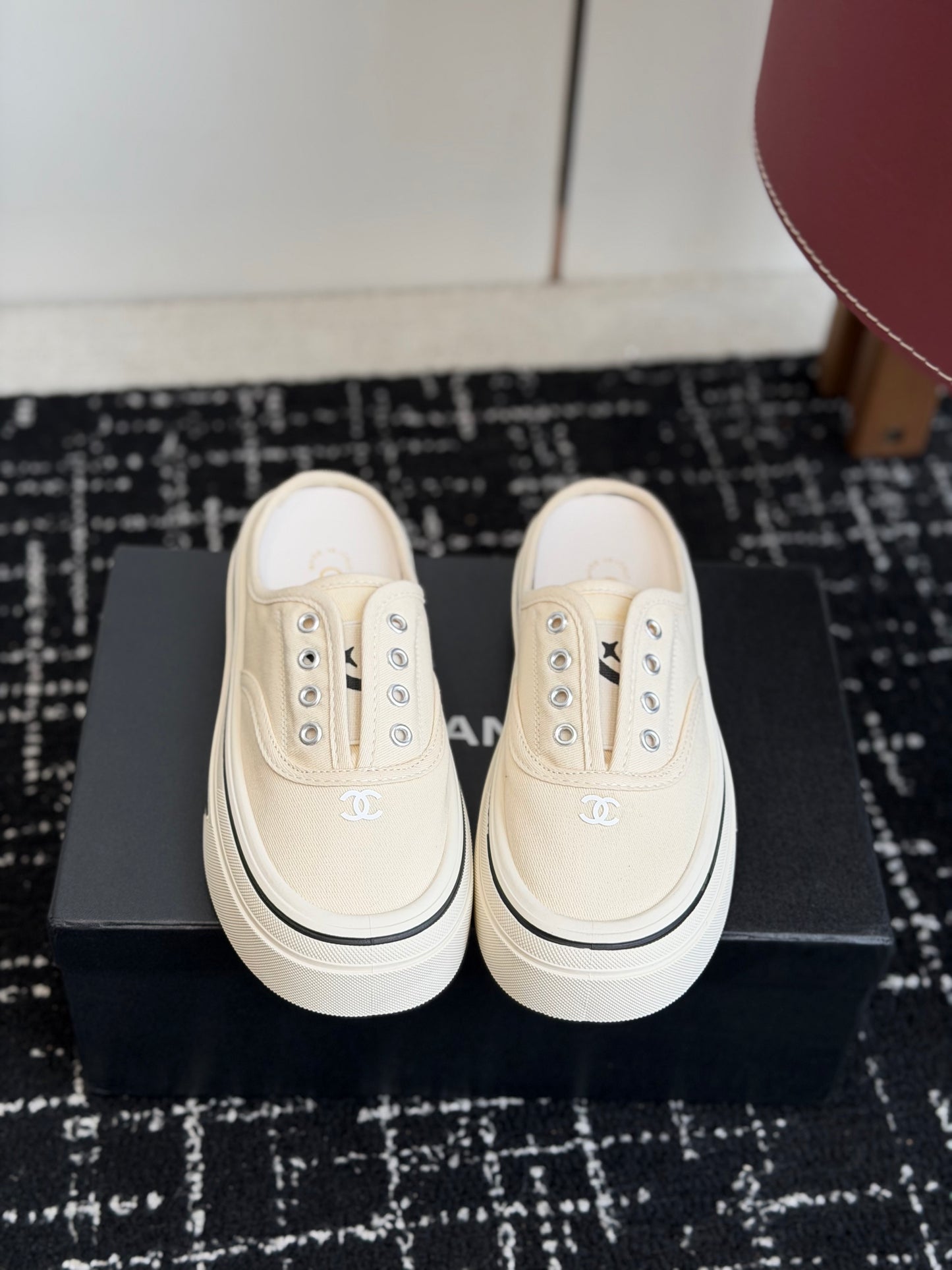 26SS NEUE Segeltuchschuhe in Biskuit