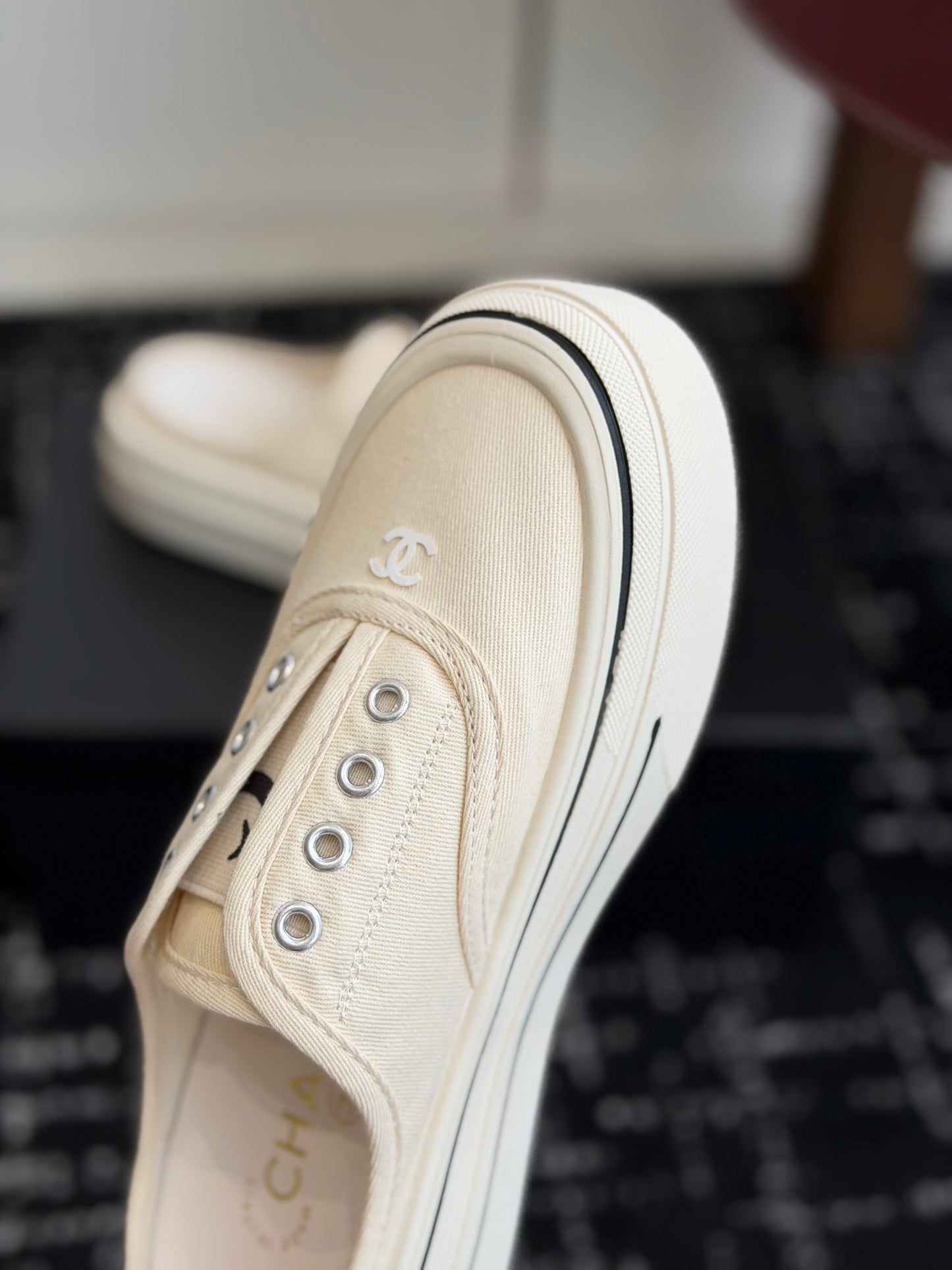 26SS NEUE Segeltuchschuhe in Biskuit