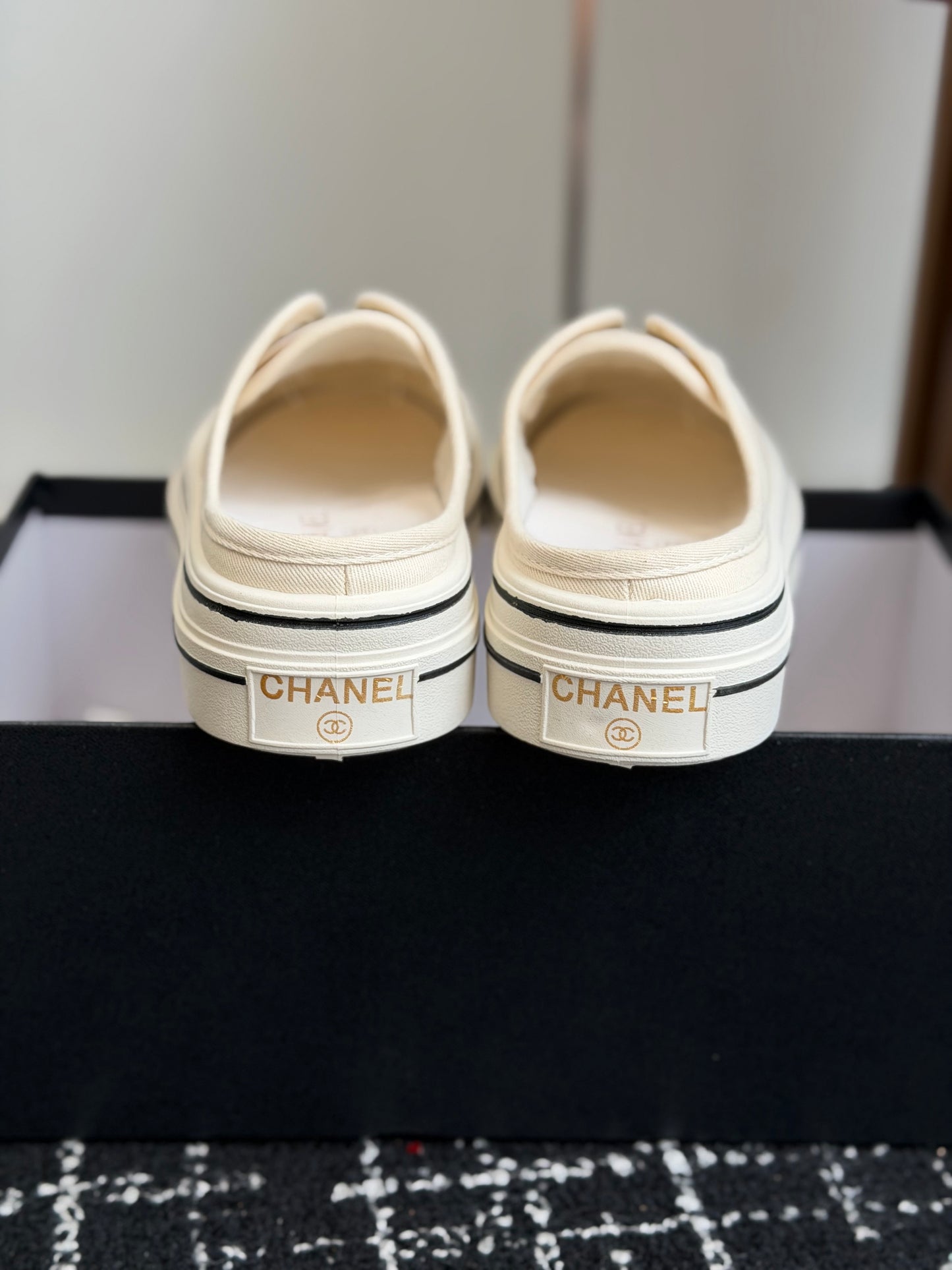 26SS NEUE Segeltuchschuhe in Biskuit
