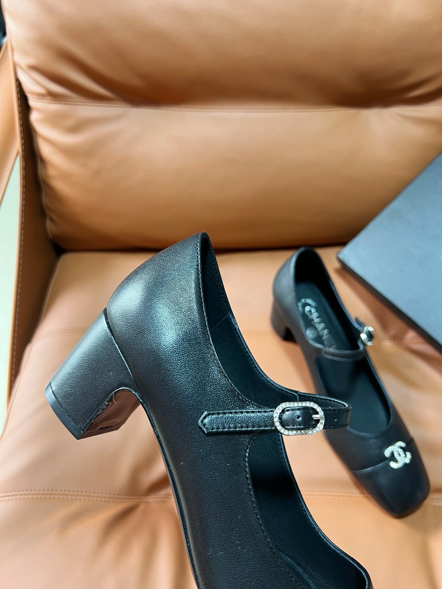 26SS NEUE heiß begehrte Mary-Jane-Schuhe