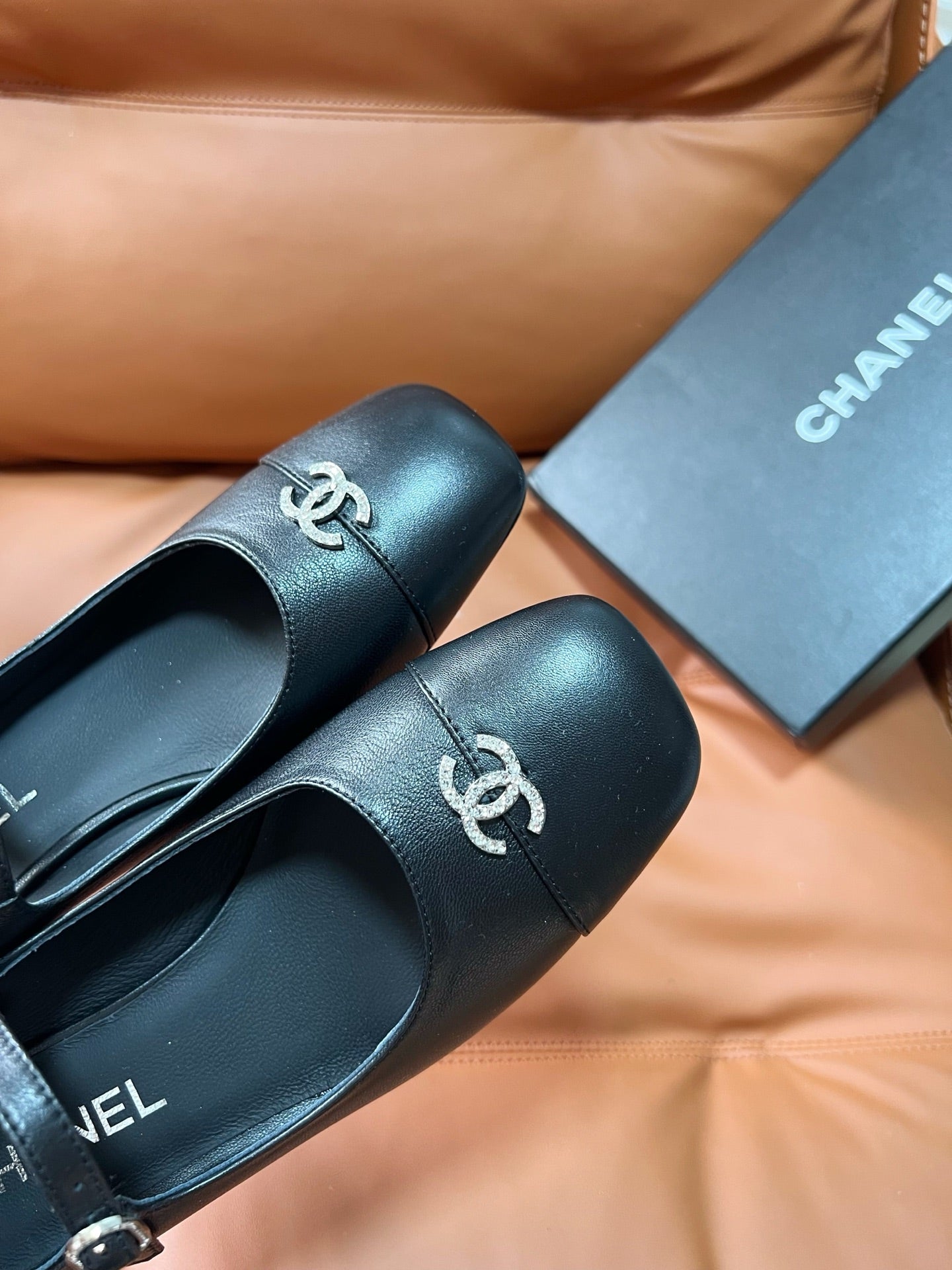 26SS NEUE heiß begehrte Mary-Jane-Schuhe