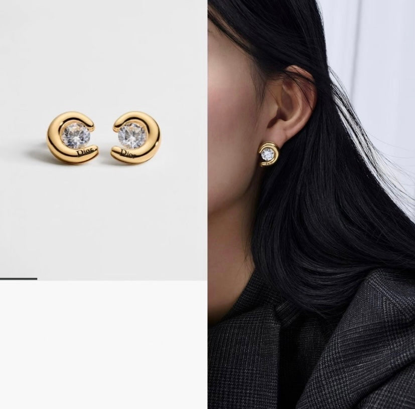 26SS NEUE goldene C-förmige Diamantohrstecker