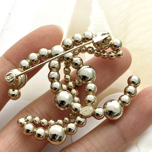 Broche de flor y perlas con pedrería NUEVO 26SS