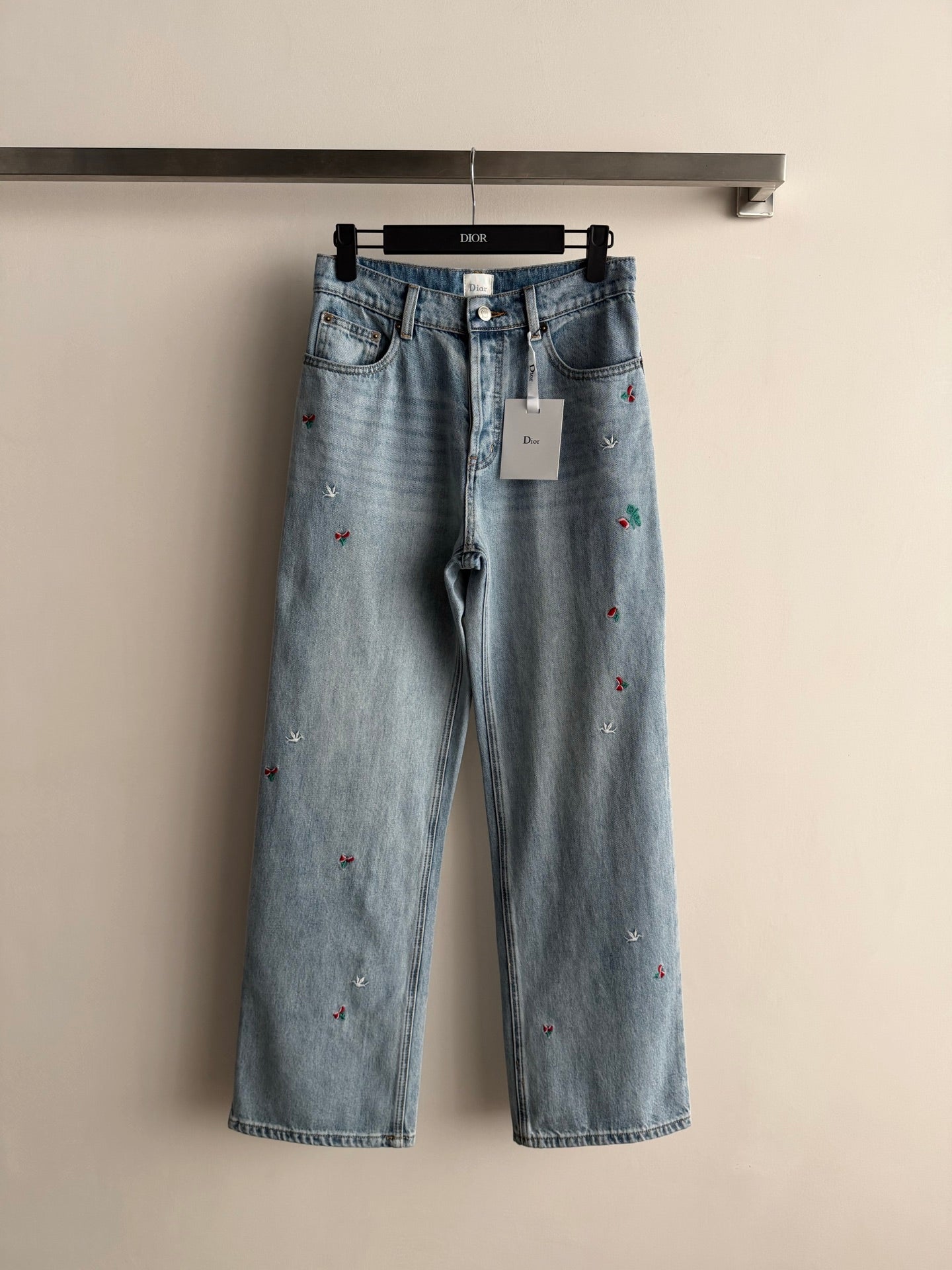 🔥HEISS🔥26SS NEUE gerade Jeans mit Blumenstickerei