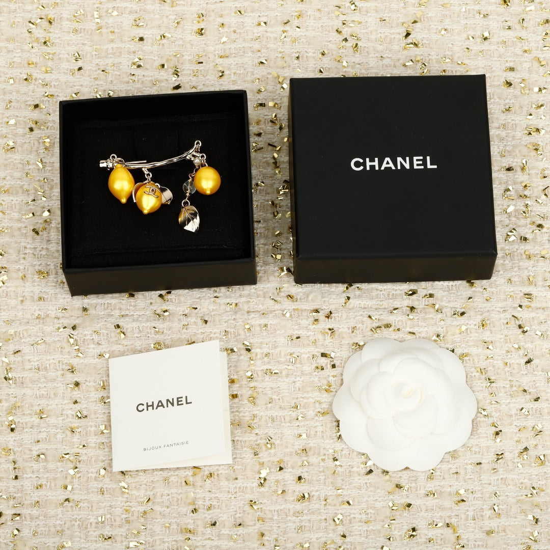 26SS NEW Lemon Double C Brooch