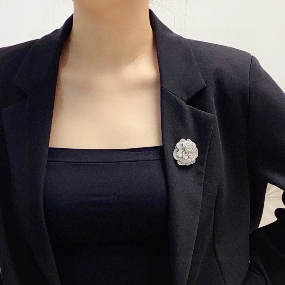 26SS NEW Silver camellia diamond Chanel brooch