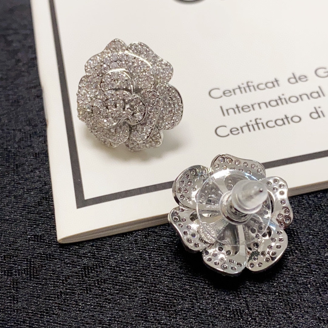 26SS NEU silberne Diamant-Kamelienohrringe🌺 Diamant-Ohrstecker