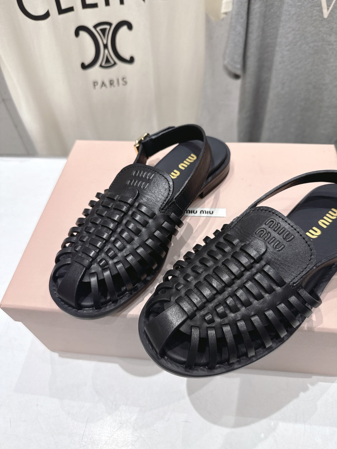 26SS NEUE Flache Retro-Sandalen, gewebte Mules