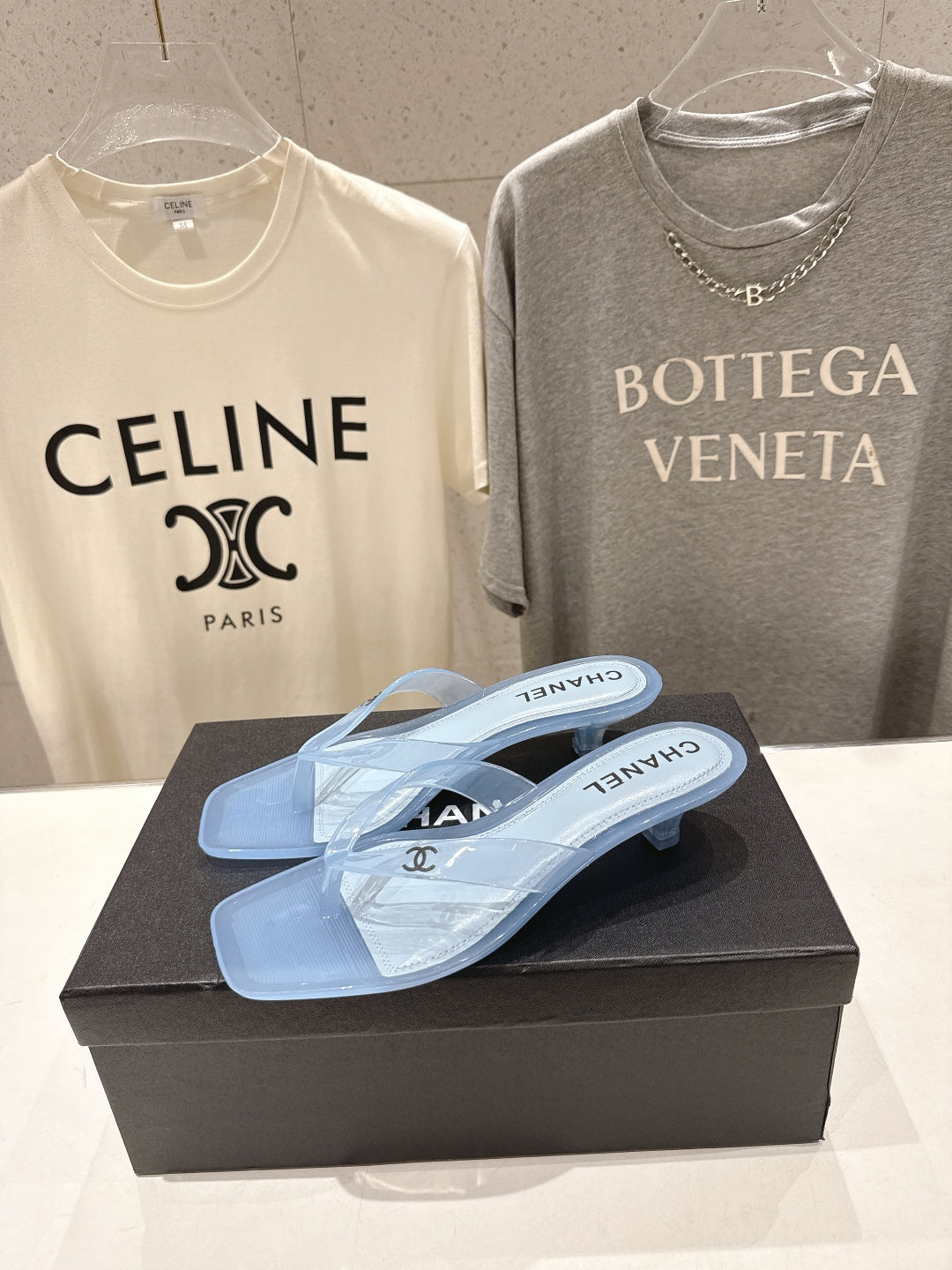 26SS NEU Transparente Flip-Flops Strandsandalen