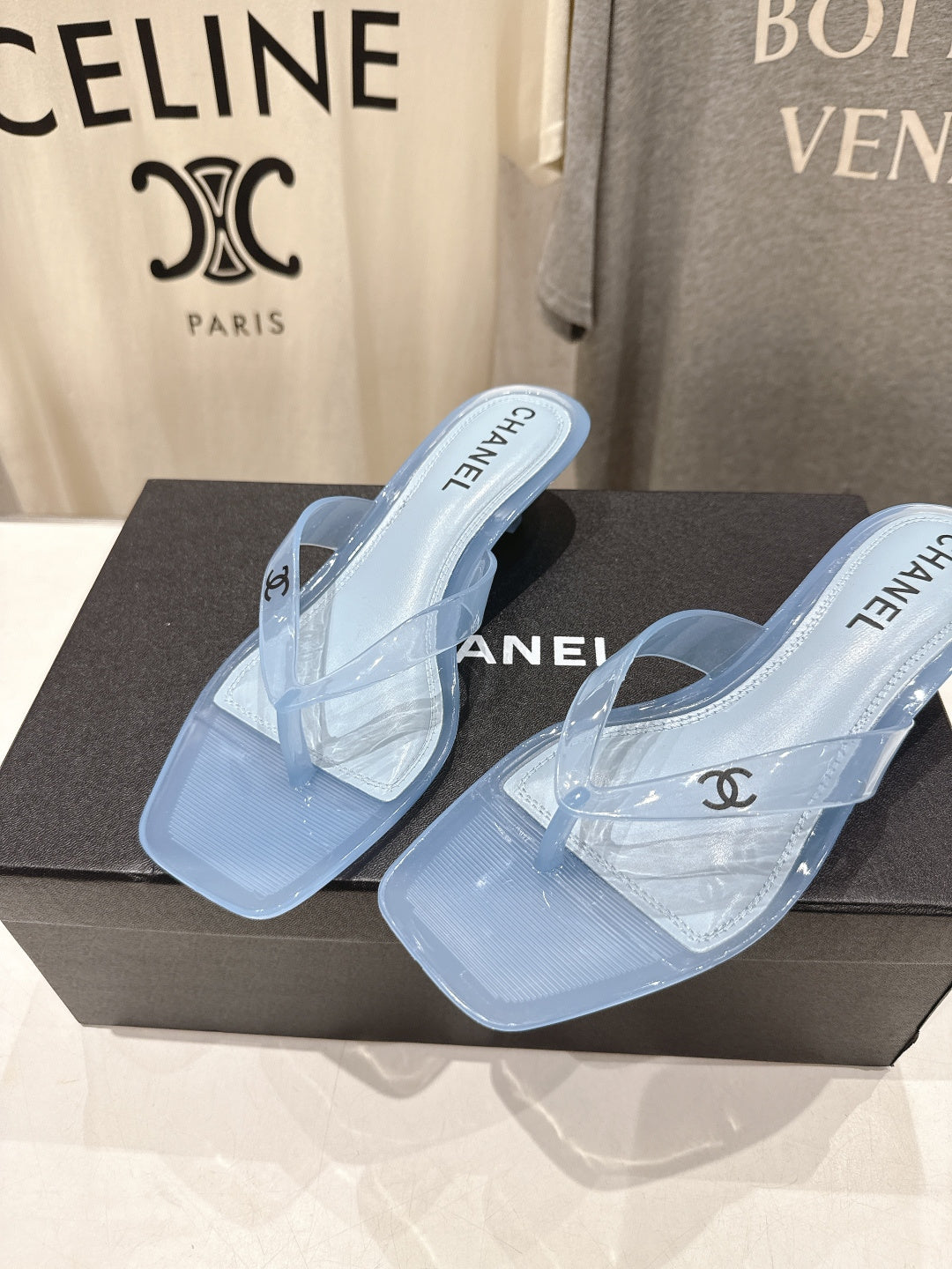 26SS NEU Transparente Flip-Flops Strandsandalen