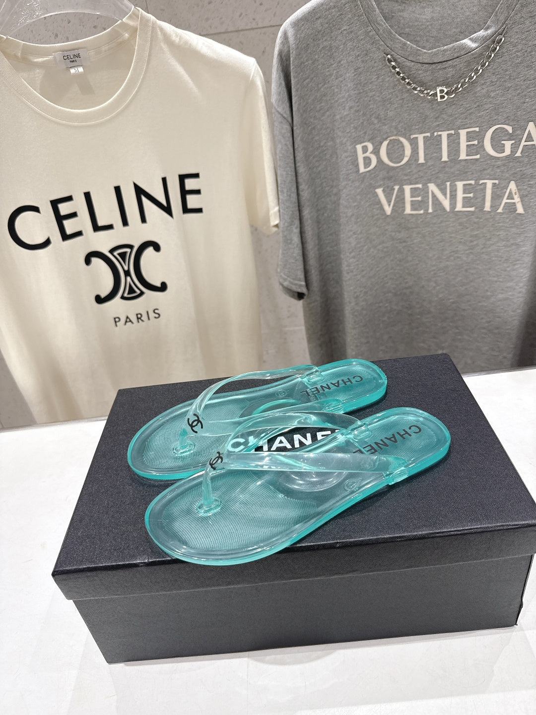 26SS NEU Transparente Flip-Flops Strandsandalen
