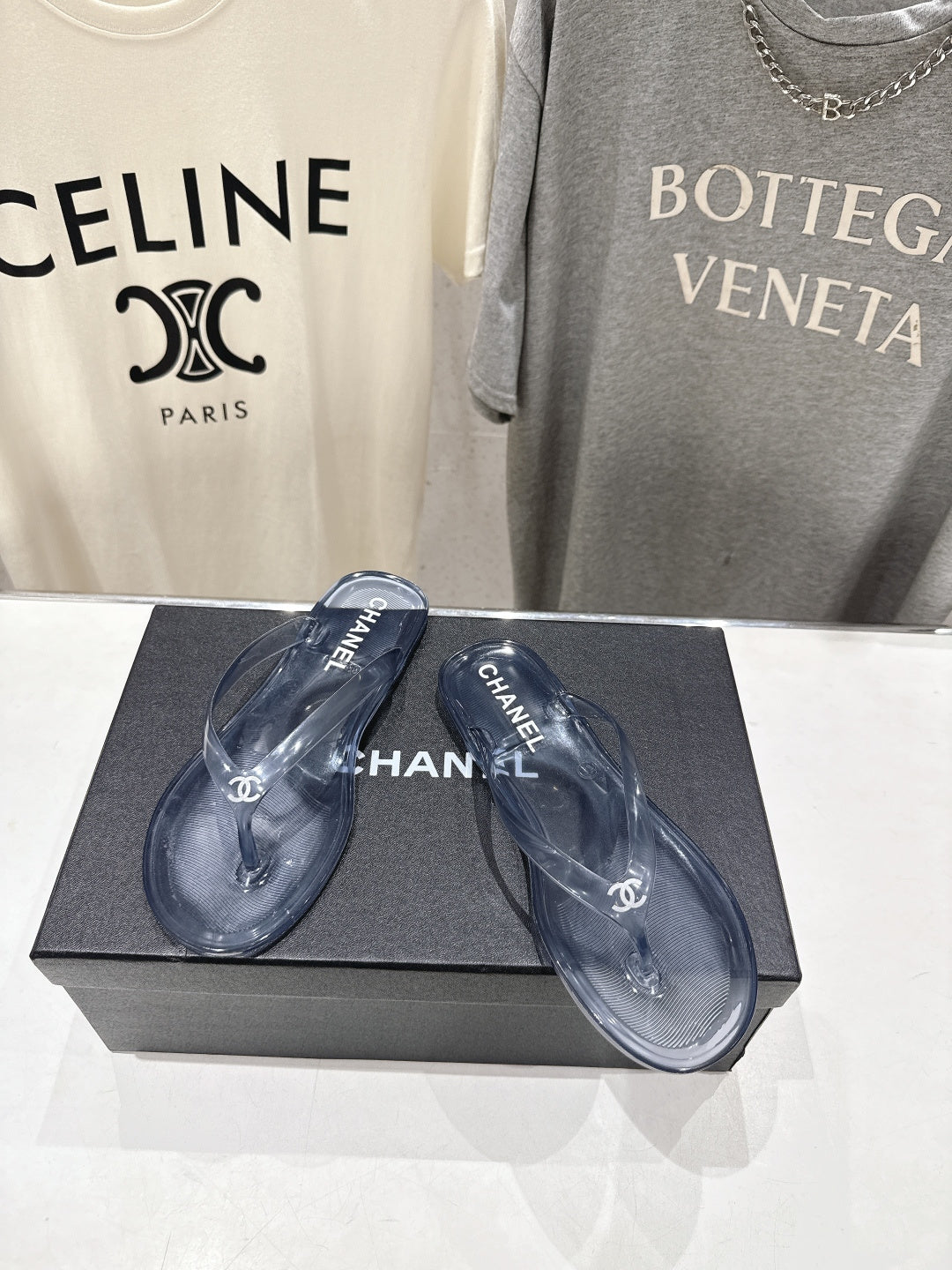 26SS NEU Transparente Flip-Flops Strandsandalen