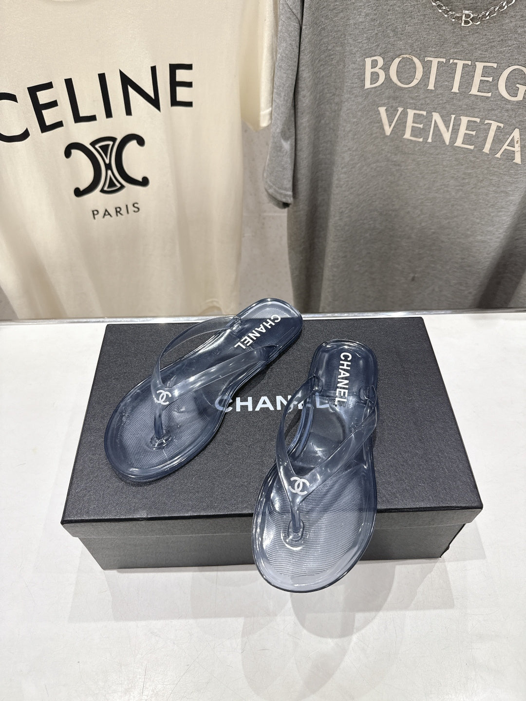26SS NEU Transparente Flip-Flops Strandsandalen