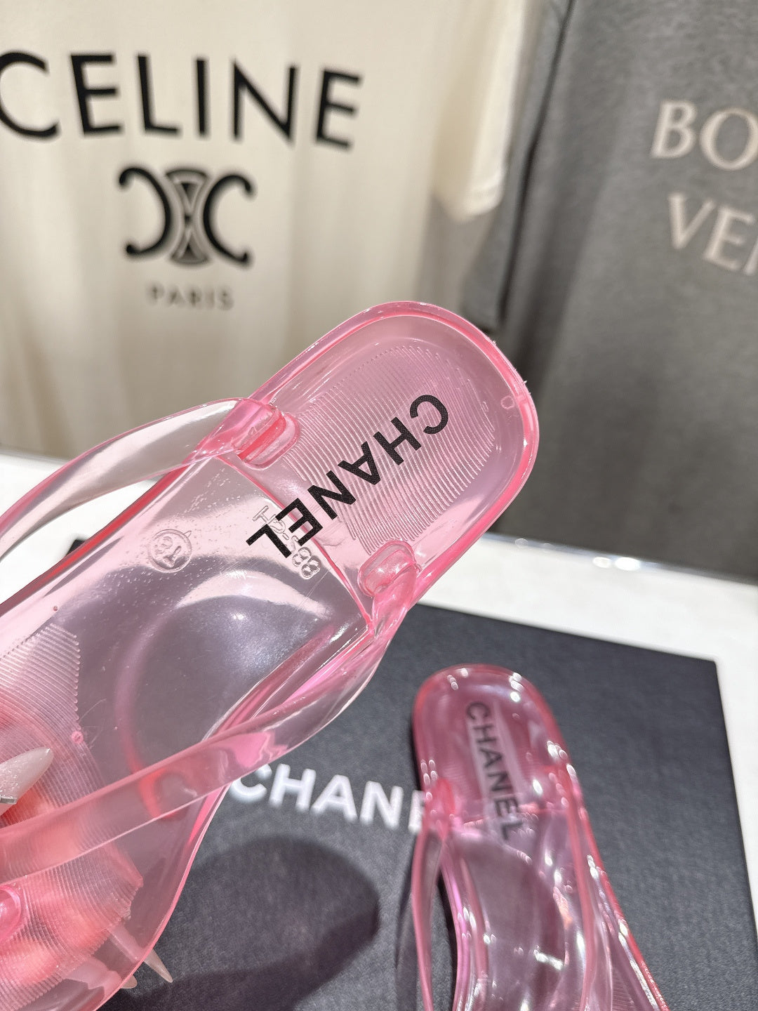 26SS NEU Transparente Flip-Flops Strandsandalen