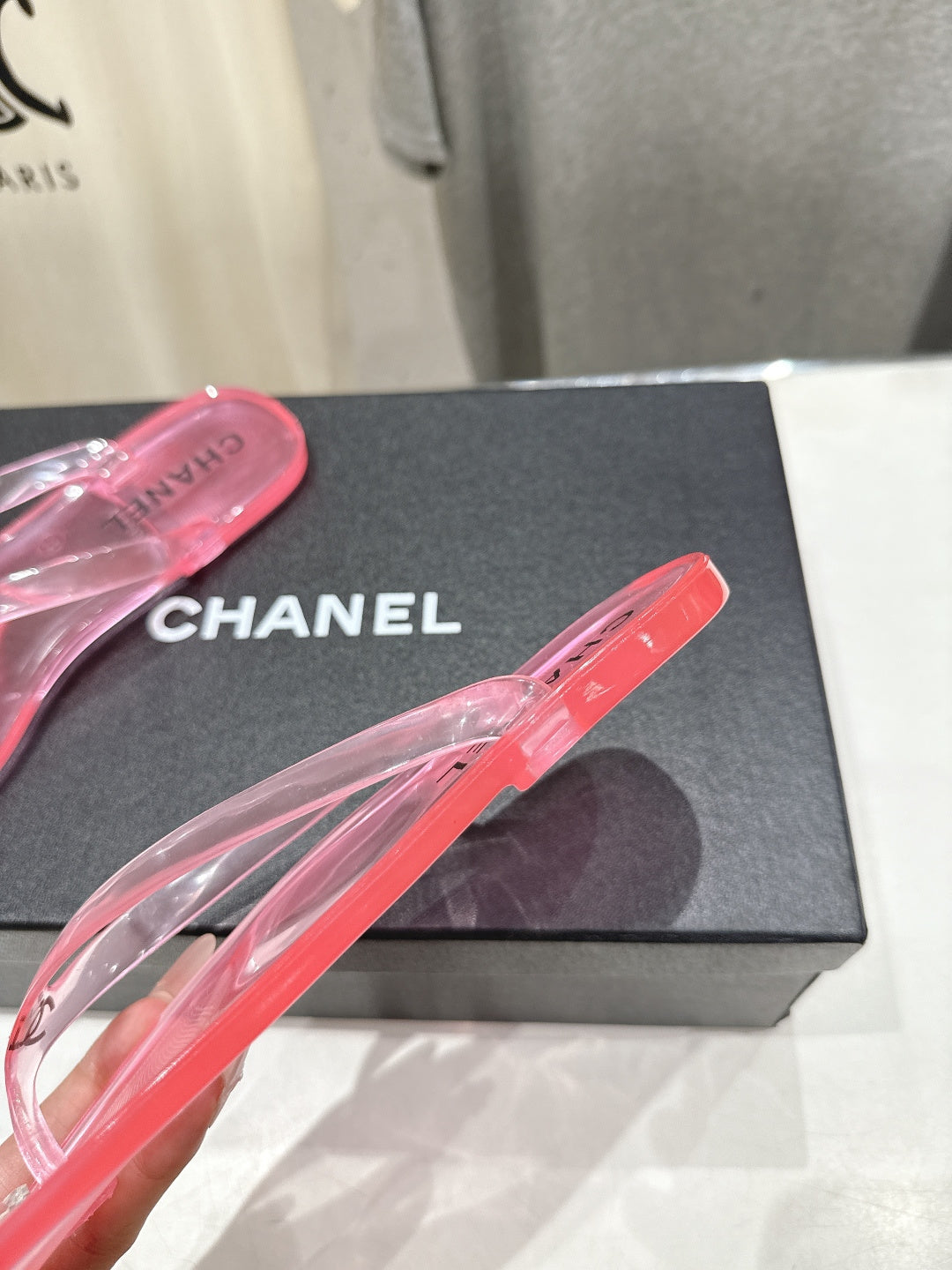 26SS NEU Transparente Flip-Flops Strandsandalen