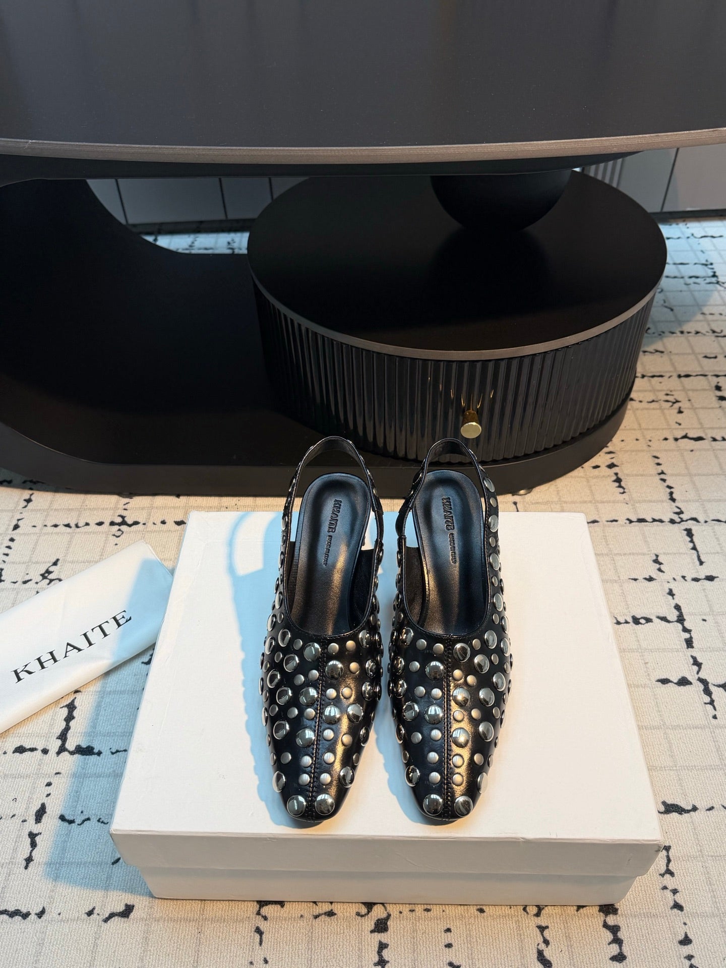26SS NEUE Punk-Stil Nieten Römersandalen