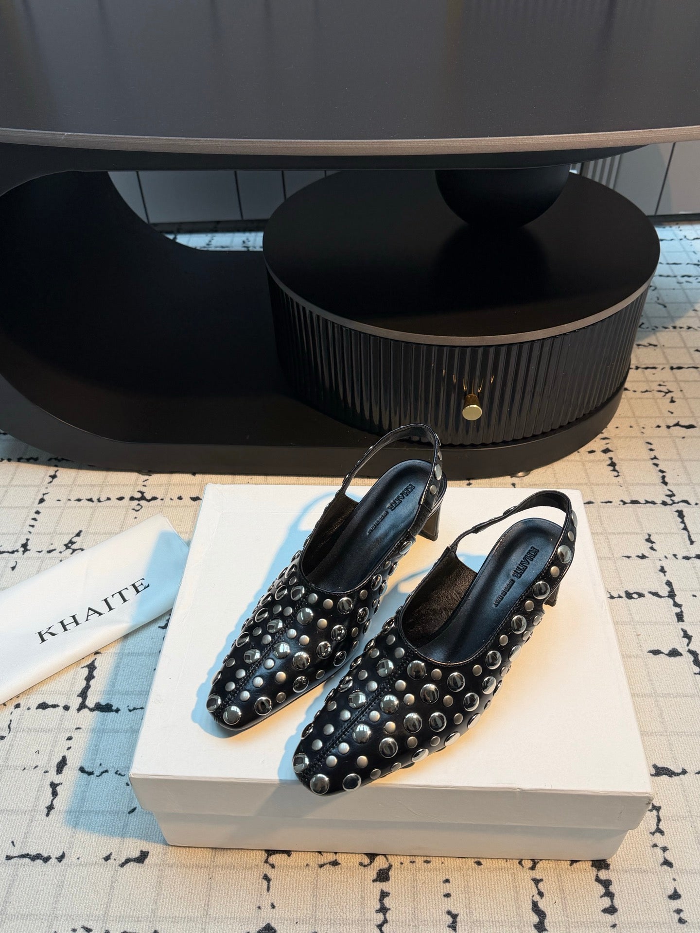 26SS NEUE Punk-Stil Nieten Römersandalen