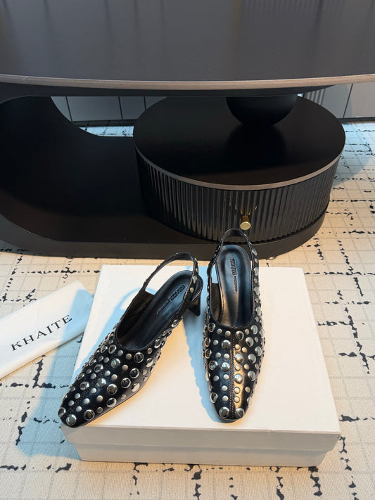 26SS NEW Punk style rivet Roman sandals