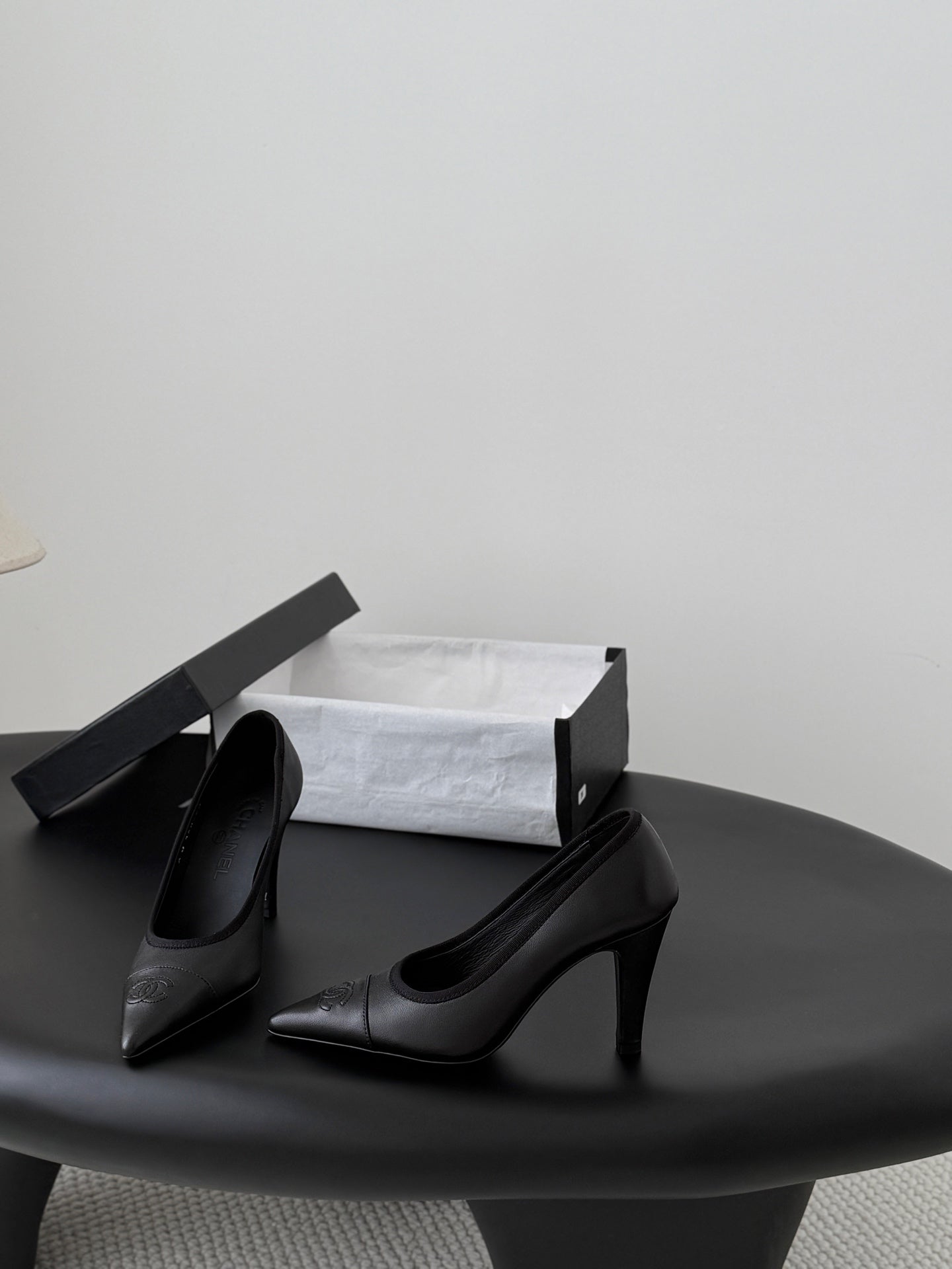 26SS NEU Atemberaubende Mary Jane Serie spitze High Heels
