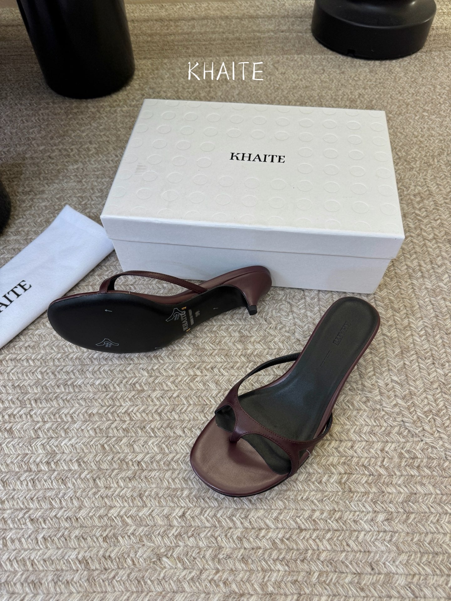 26SS NEU Flache Pantoletten mit eckiger Zehenpartie und Slippern