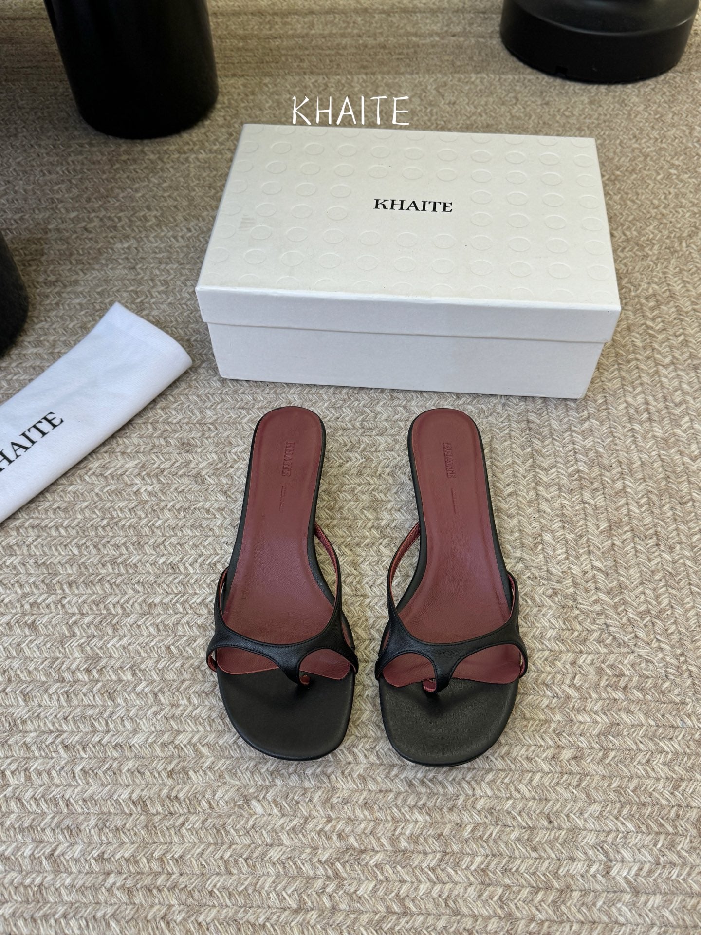 26SS NEU Flache Pantoletten mit eckiger Zehenpartie und Slippern