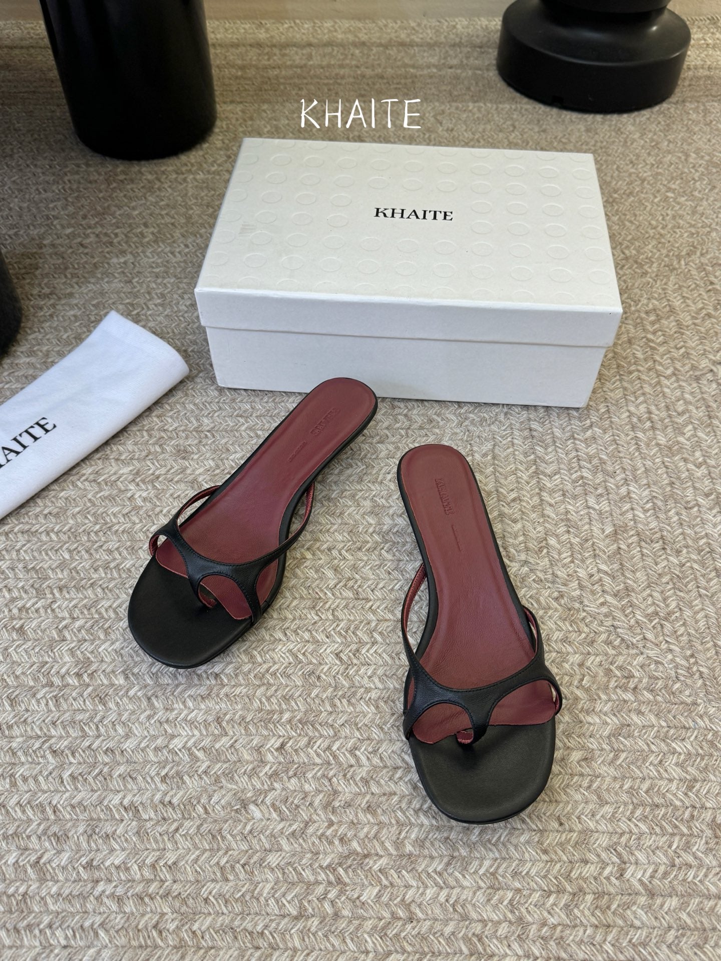 26SS NEU Flache Pantoletten mit eckiger Zehenpartie und Slippern