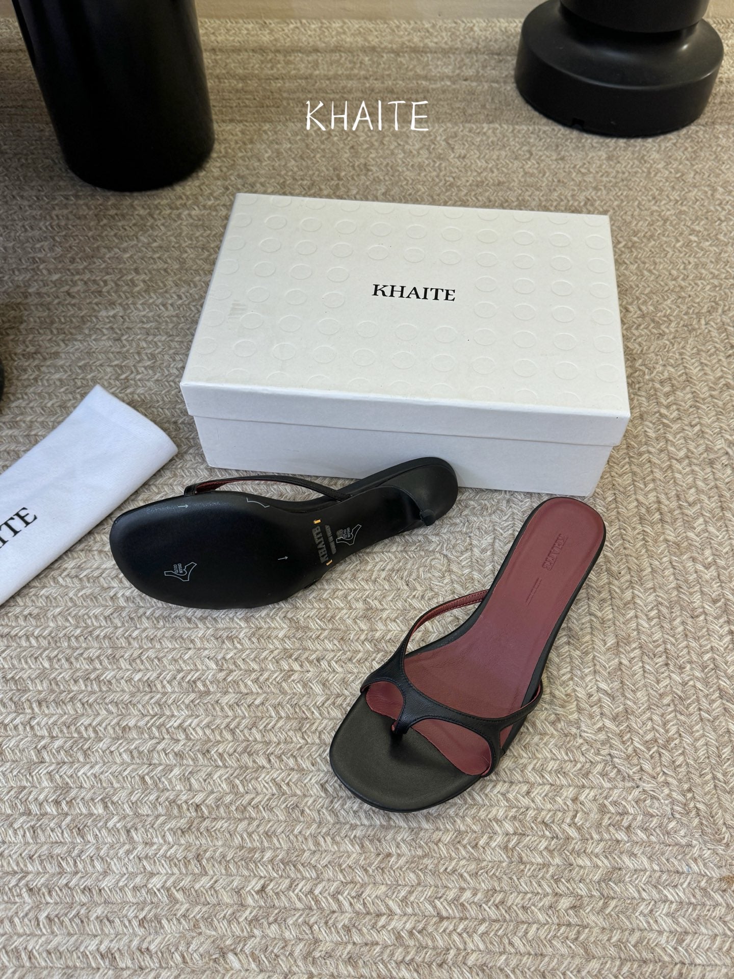 26SS NEU Flache Pantoletten mit eckiger Zehenpartie und Slippern