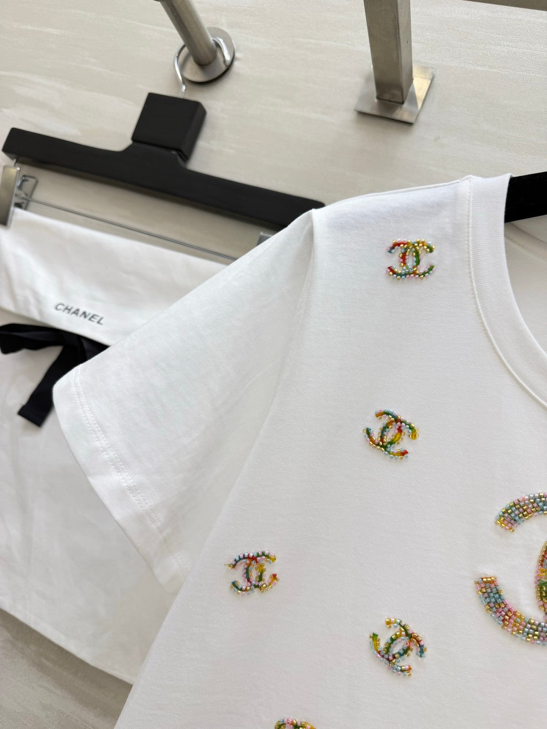 🔥Highest Quality🔥26SS NEW Colorful Double C bead embroidery white T-shirt