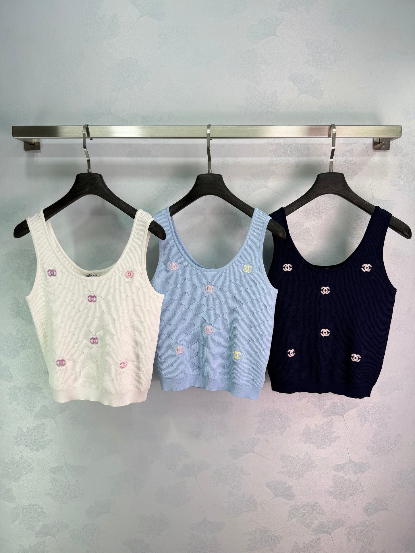 26SS NEW Diamond texture + colorful double C embellished knitted vest