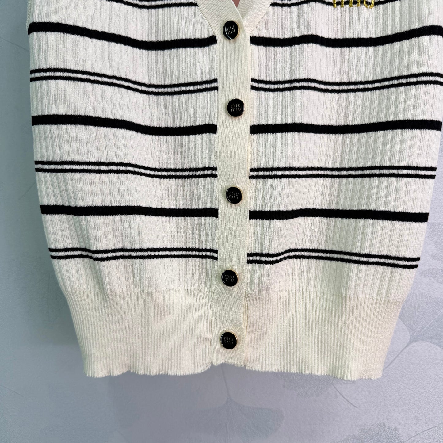 26SS NEW Striped knitted vest