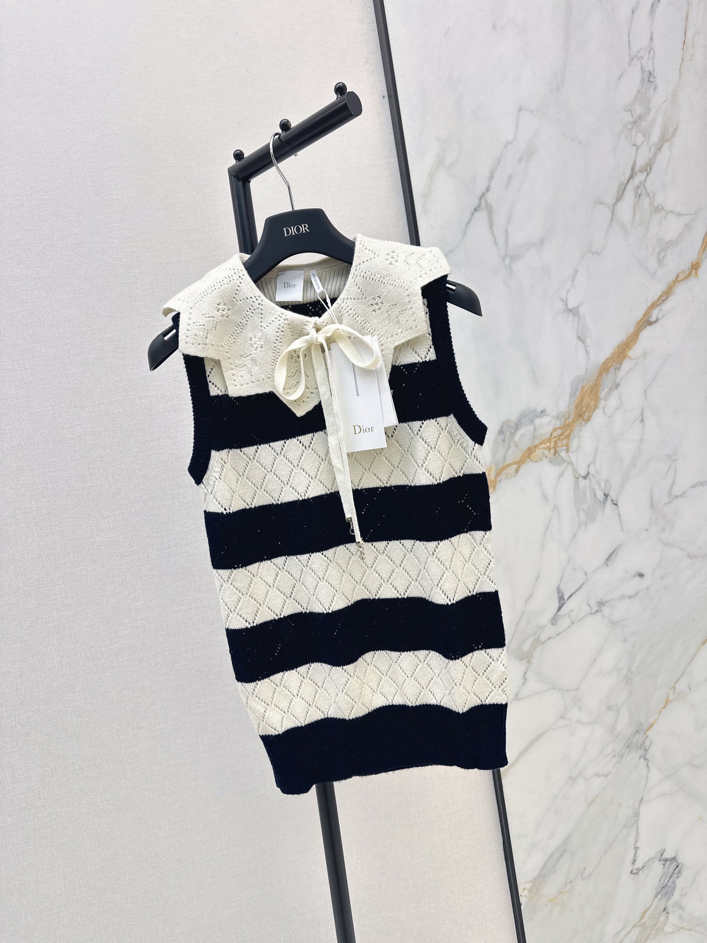 26SS NEW Hollow lace knitted vest