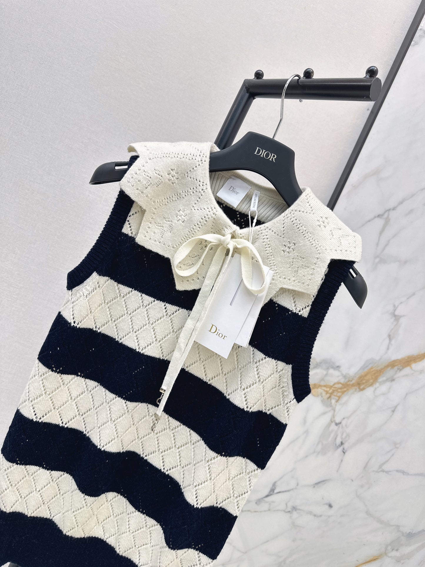 26SS NEW Hollow lace knitted vest