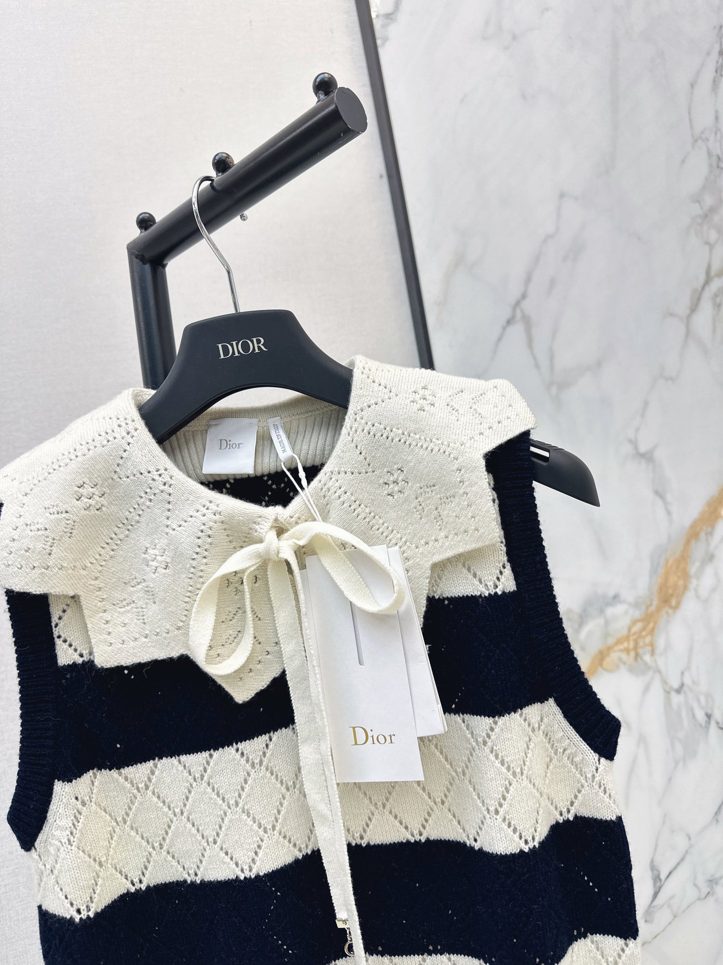 26SS NEW Hollow lace knitted vest