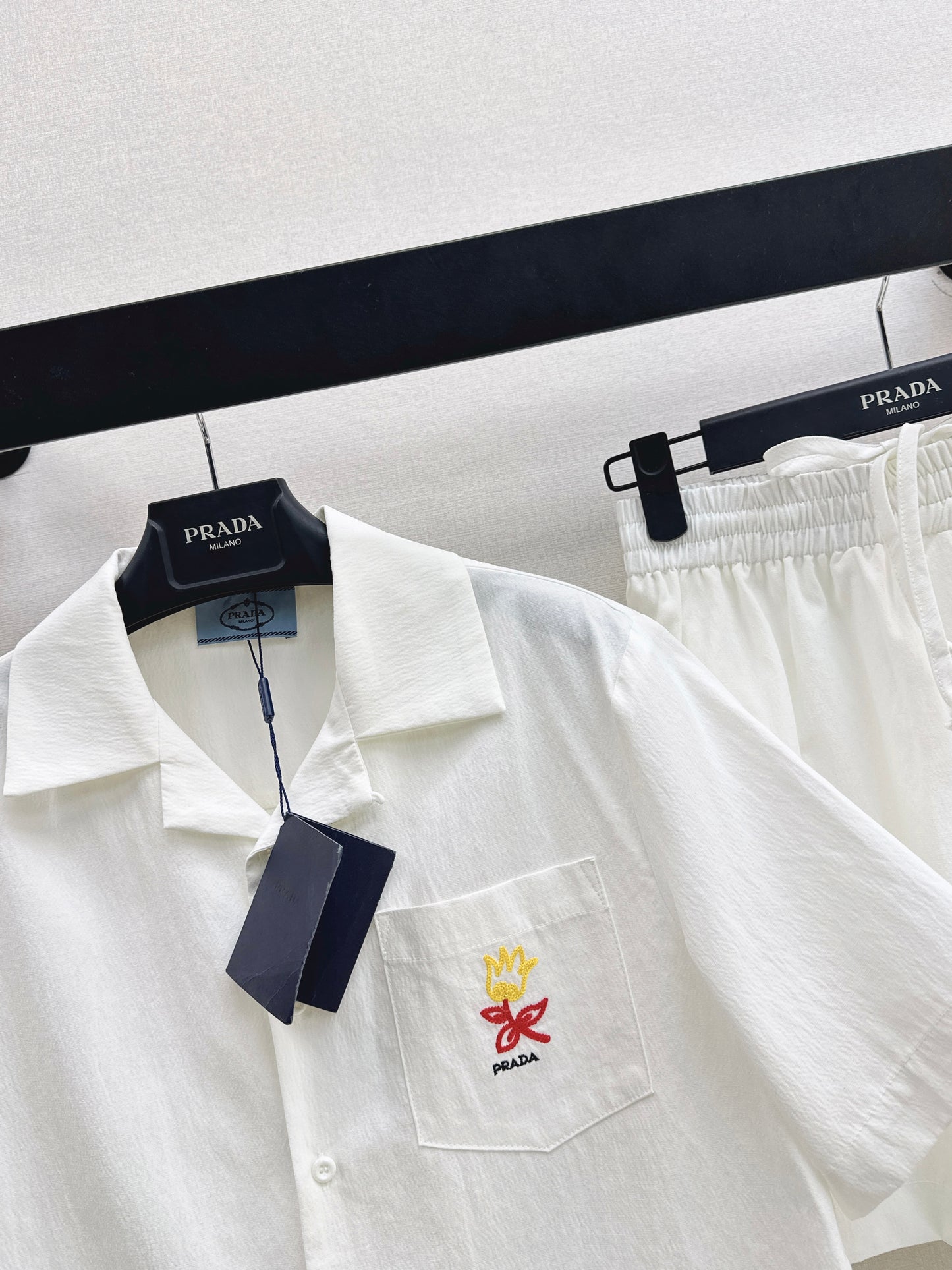 26SS NEW Embroidered short-sleeved shirt + shorts refreshing matching set