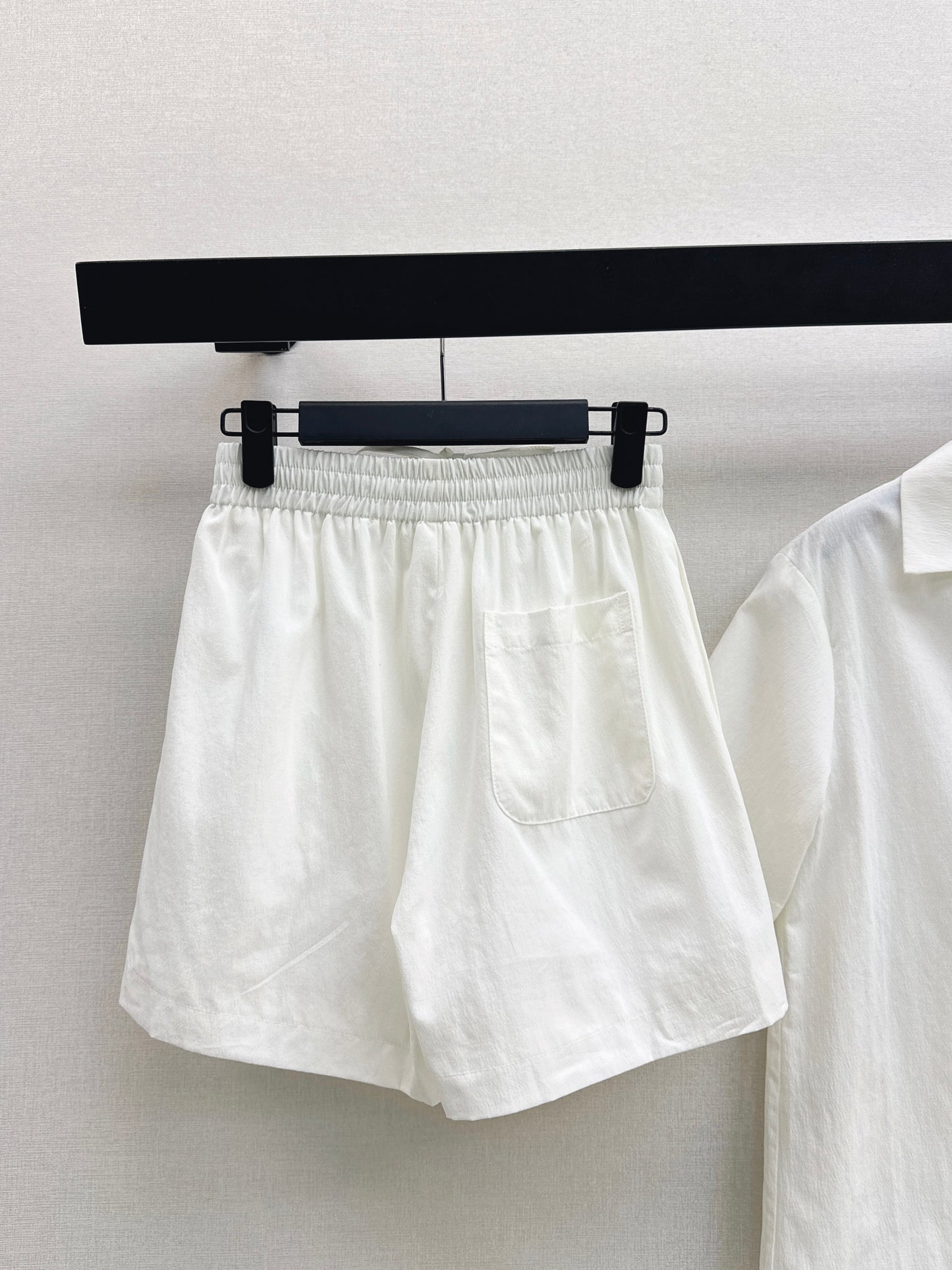 26SS NEW Embroidered short-sleeved shirt + shorts refreshing matching set