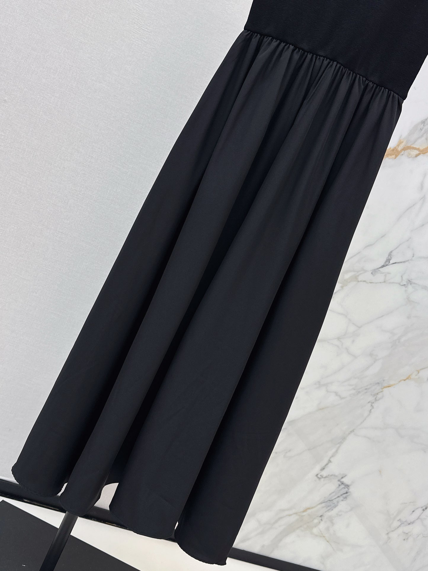 26SS NEW Spliced long sleeveless dress