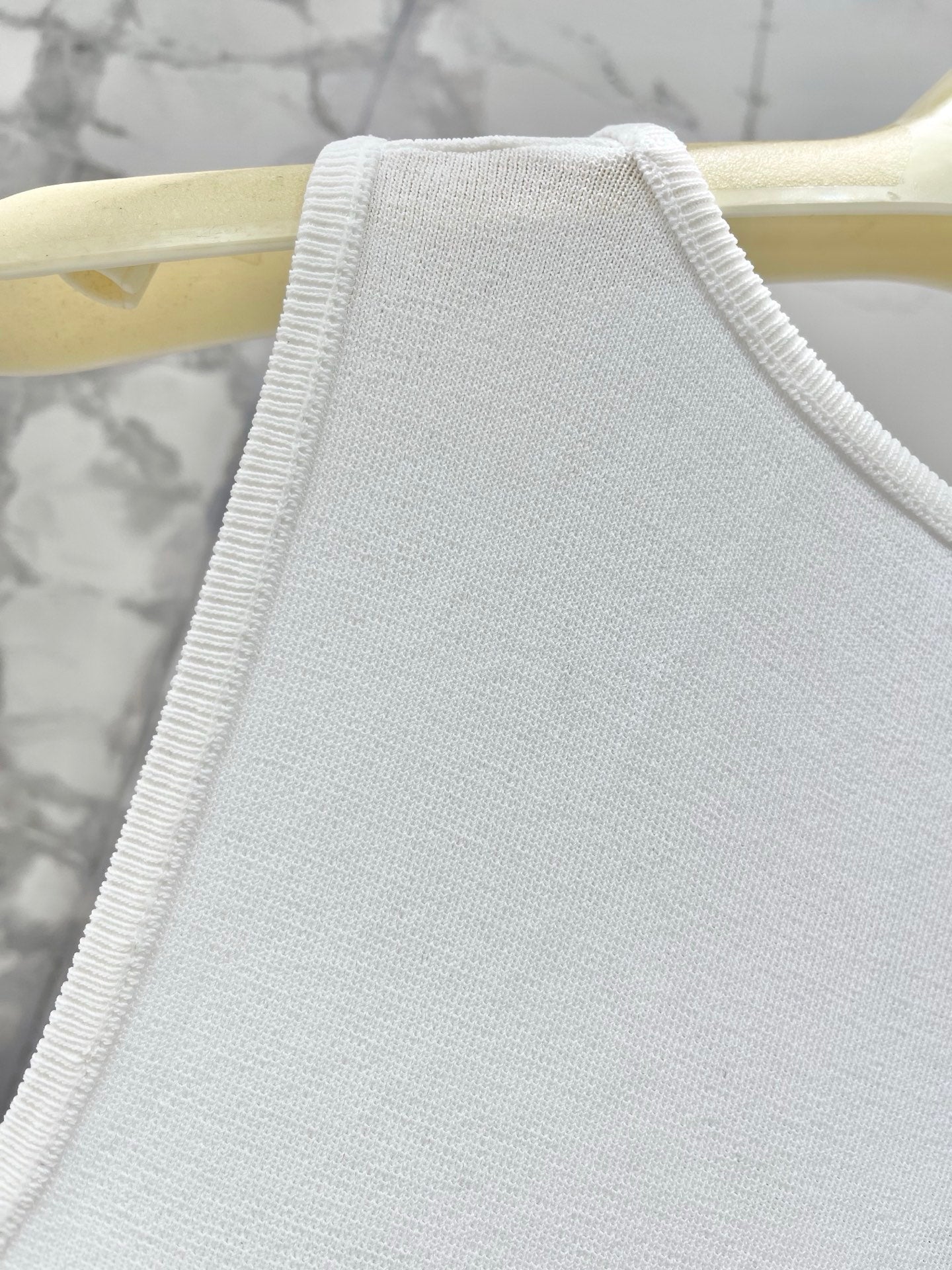 26SS NEW Embroidered knitted sleeveless vest