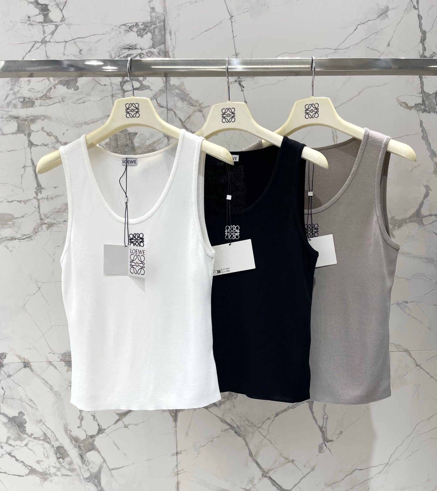 26SS NEW Embroidered knitted sleeveless vest