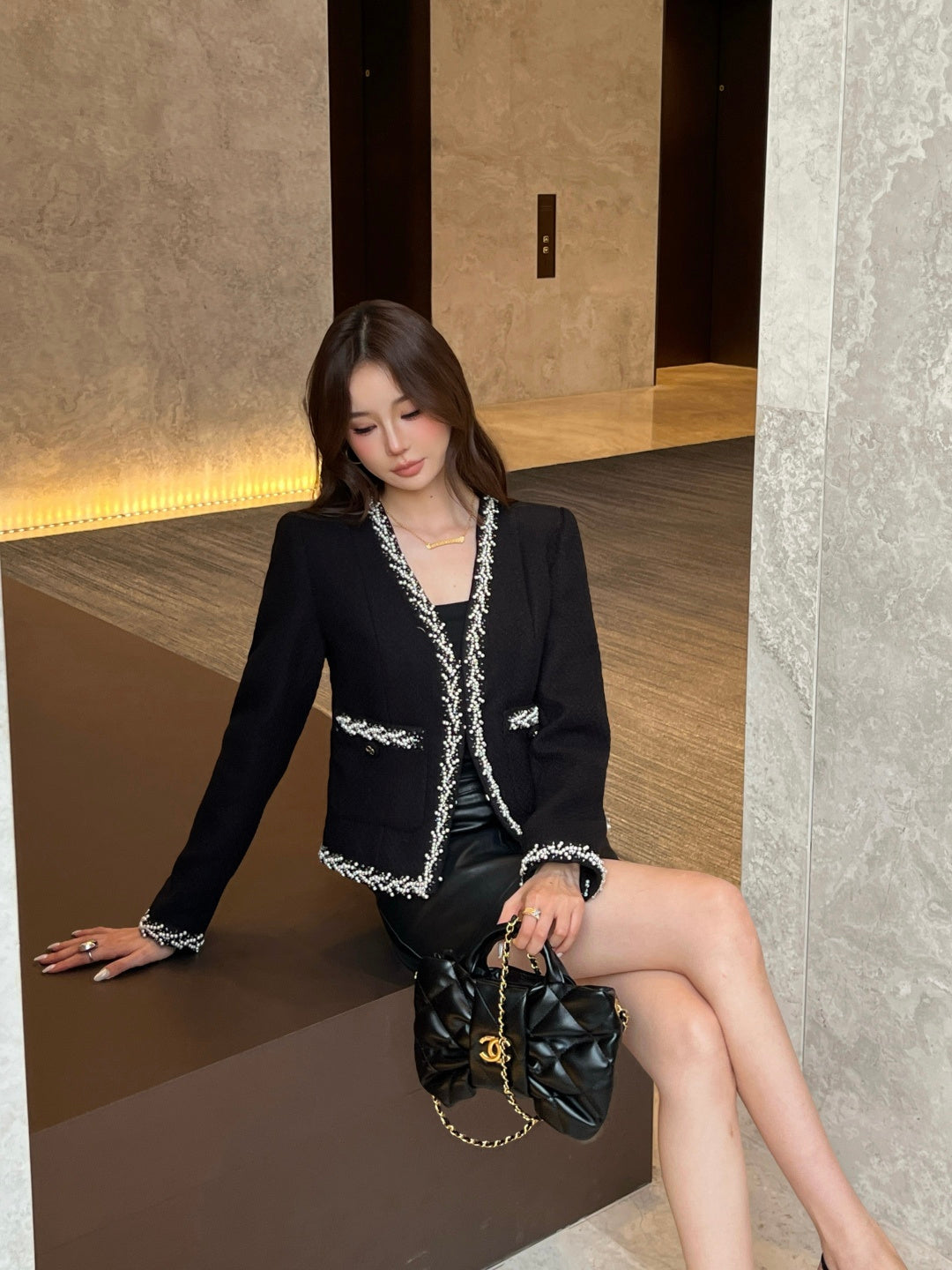 26SS NEW Heavy handmade pearl trim V-neck woven jacket