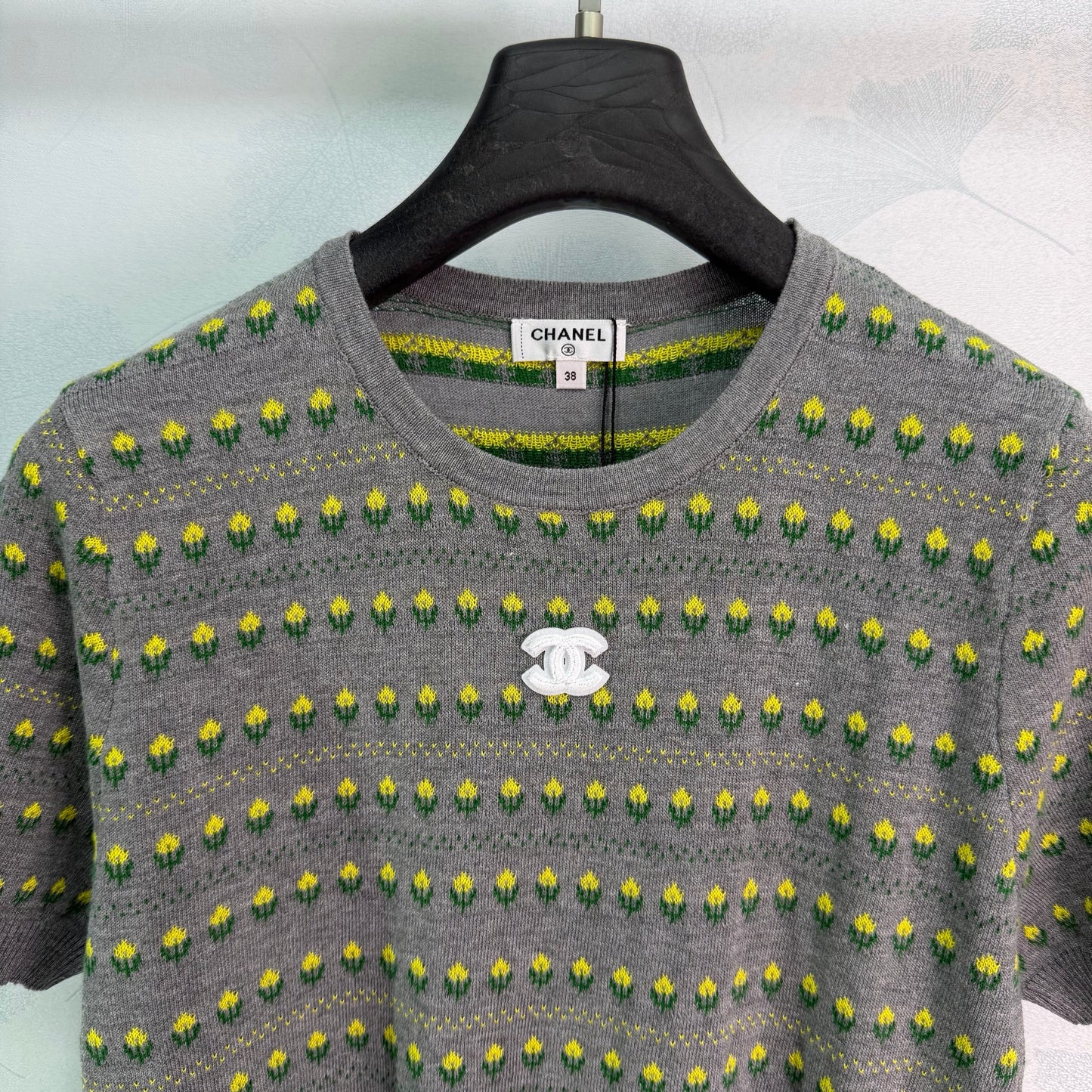 26SS NEU Kleines Blumenstrick-Rundhals-Kurzarm-Shirt
